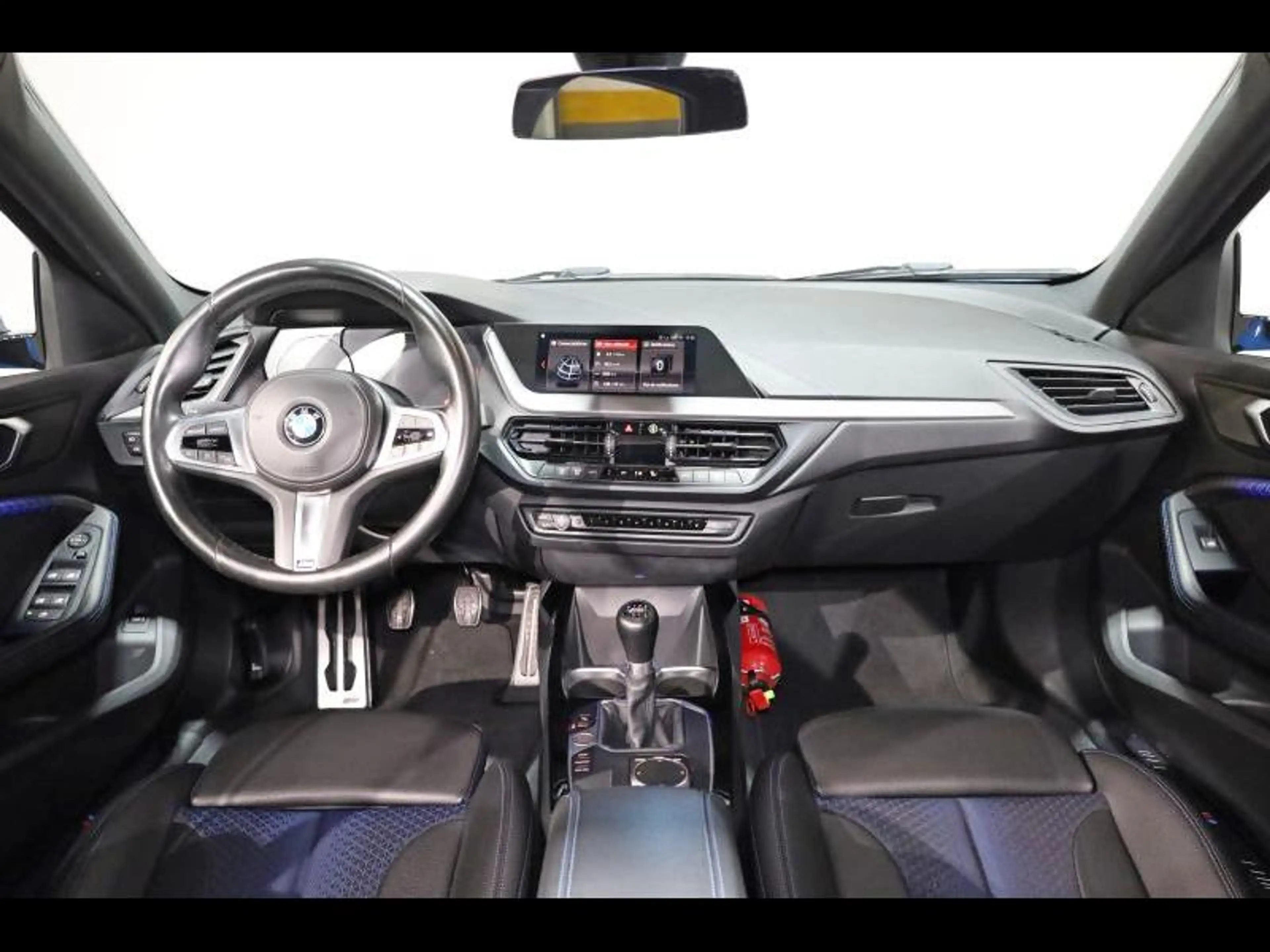 BMW 118 i Hatch Kit M Sport — photo 8