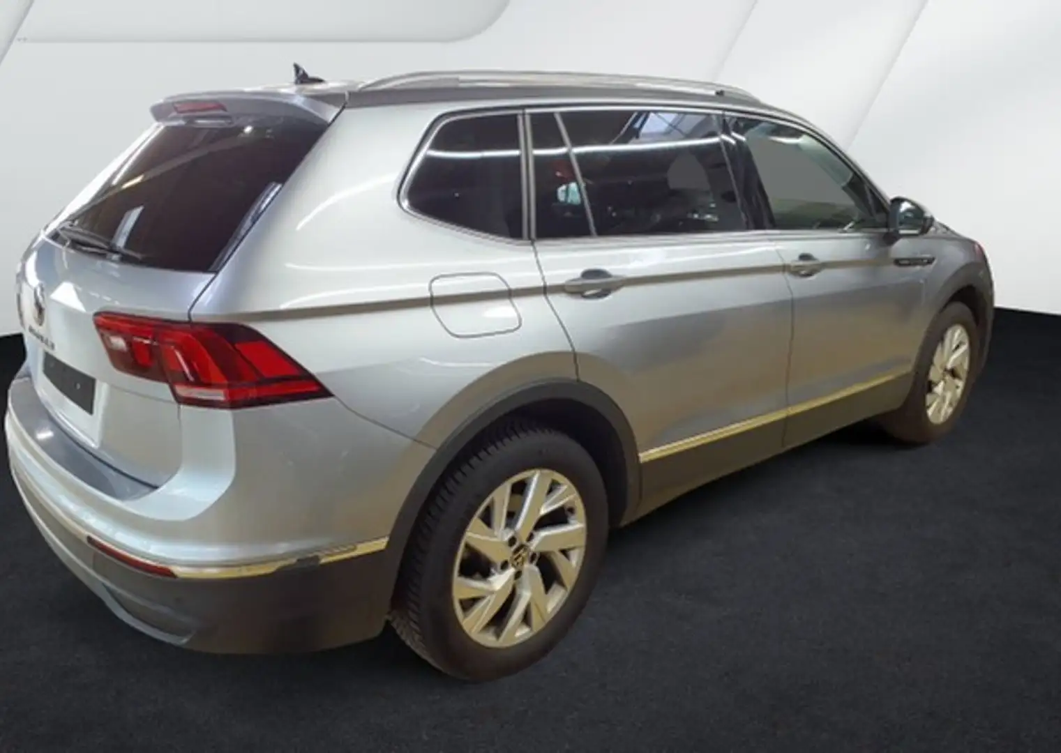 Volkswagen Tiguan Allspace 1.5TSi DSG Life AHK ACC NaviMedia 7-Sitzer Gris - 2
