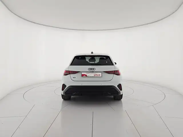 Audi A3 view 4