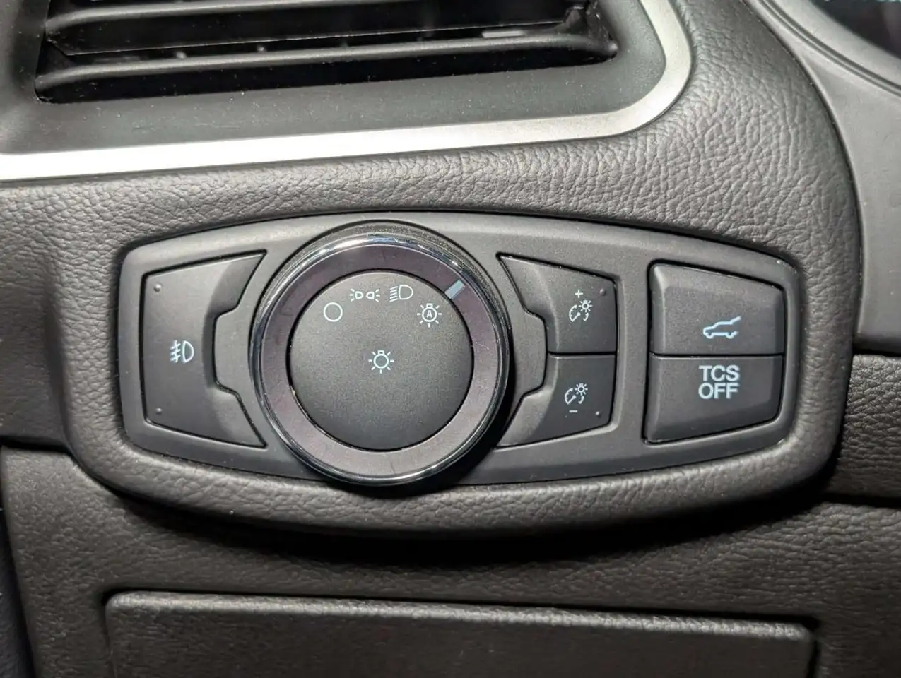 Ford Edge снимка Ford Edge