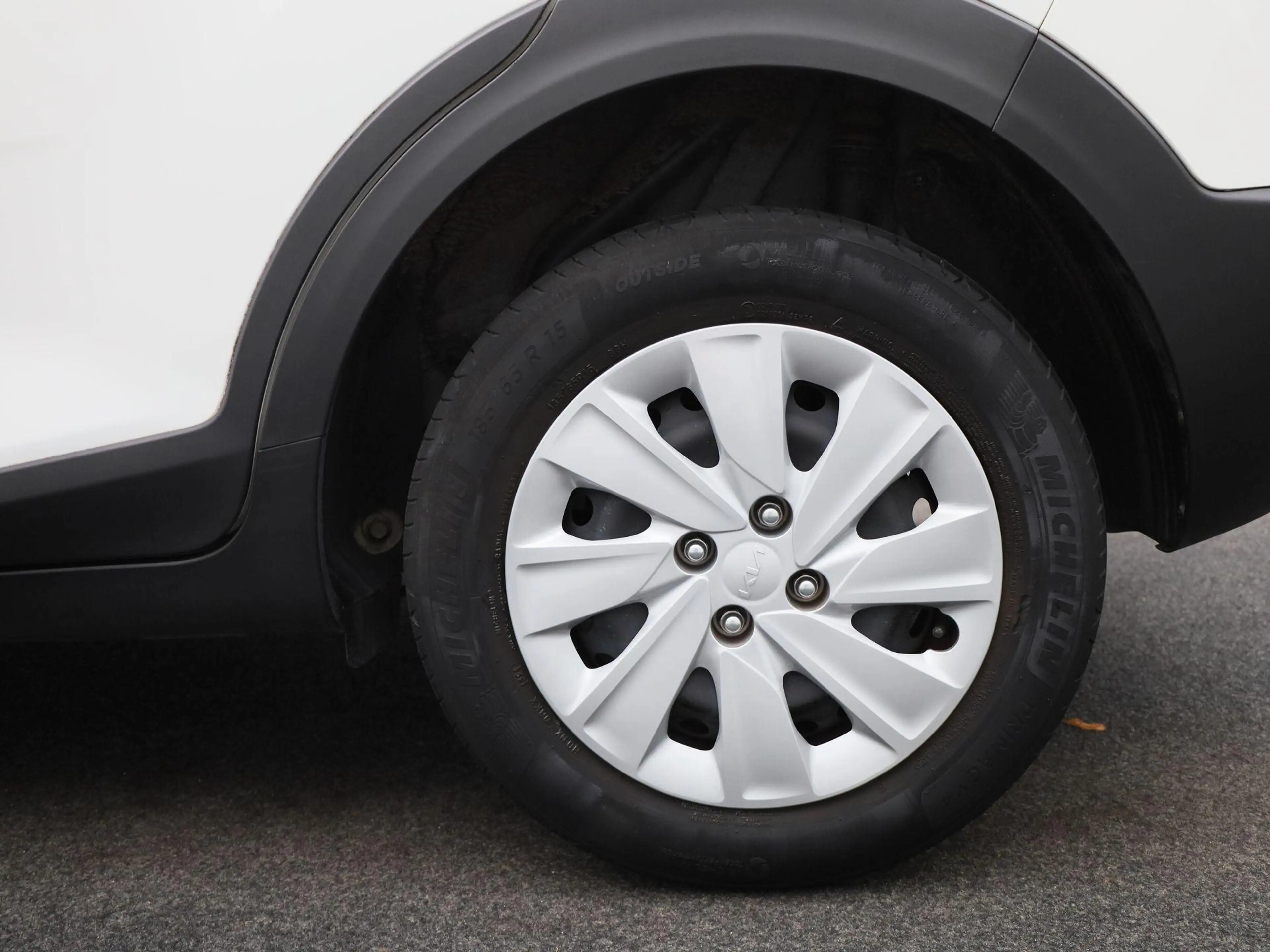Kia Stonic 1.0 T-GDi MHEV ComfortLine — photo 13