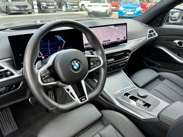 BMW 3 Series view 13