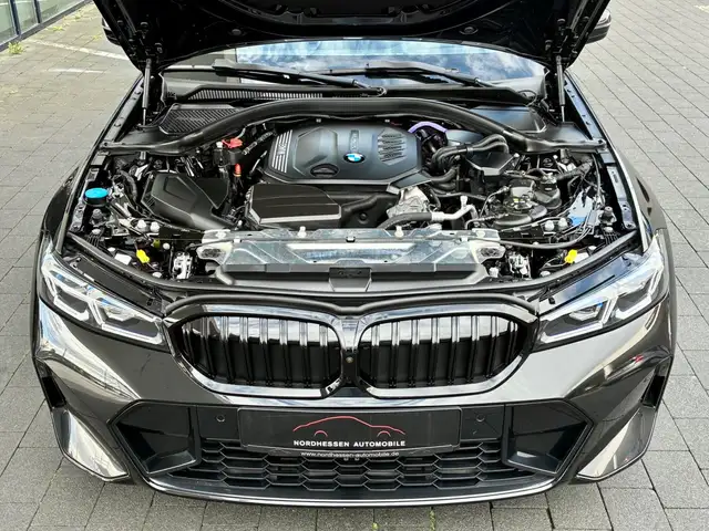 BMW 3 Series view 6