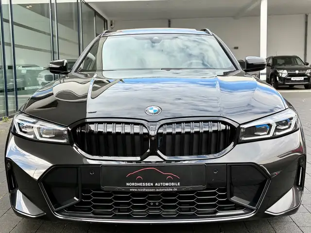 BMW 3 Series view 5