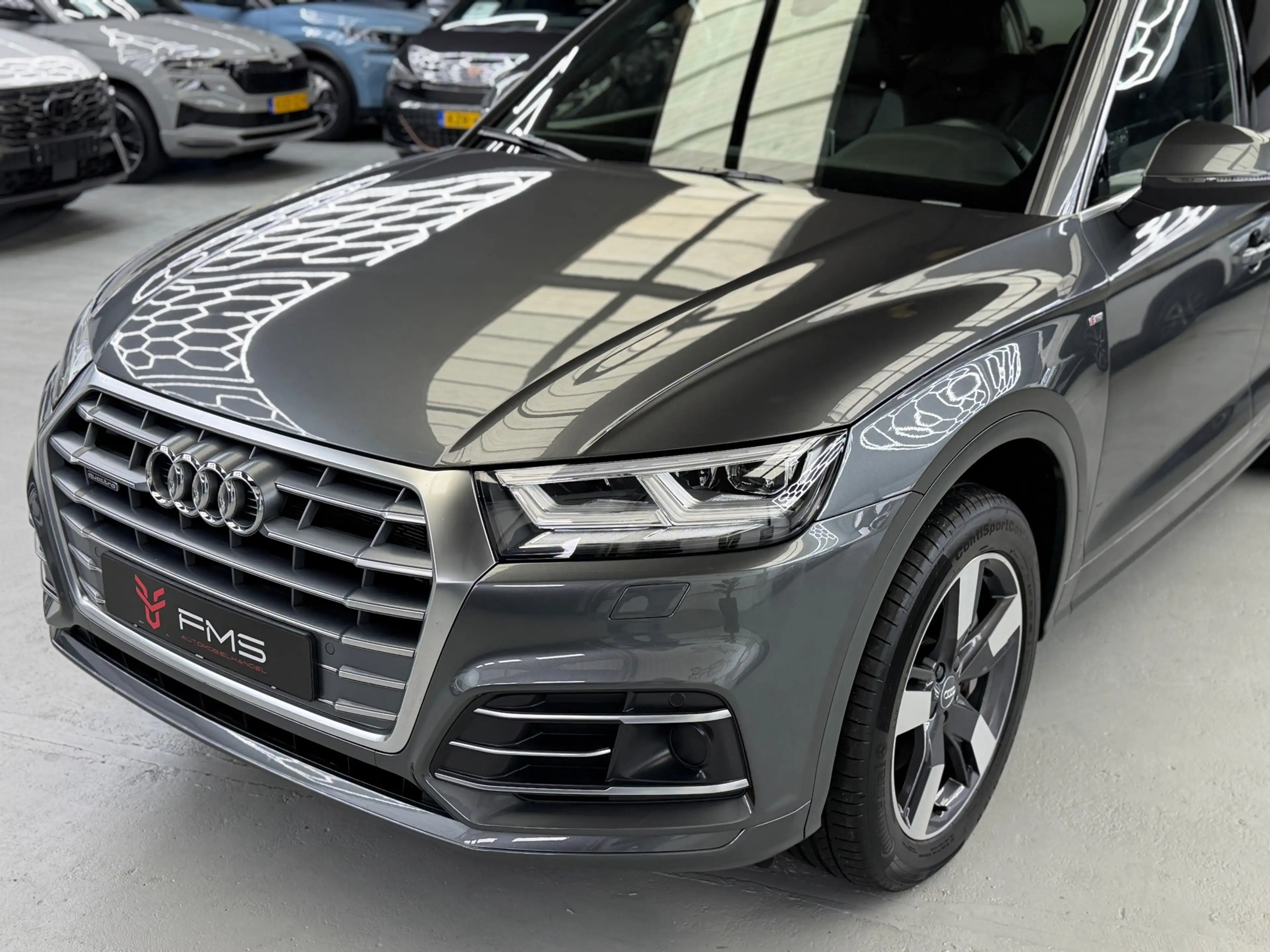 Audi Q5 50 TFSI E Quattro 3x S-Line Competition — photo 37