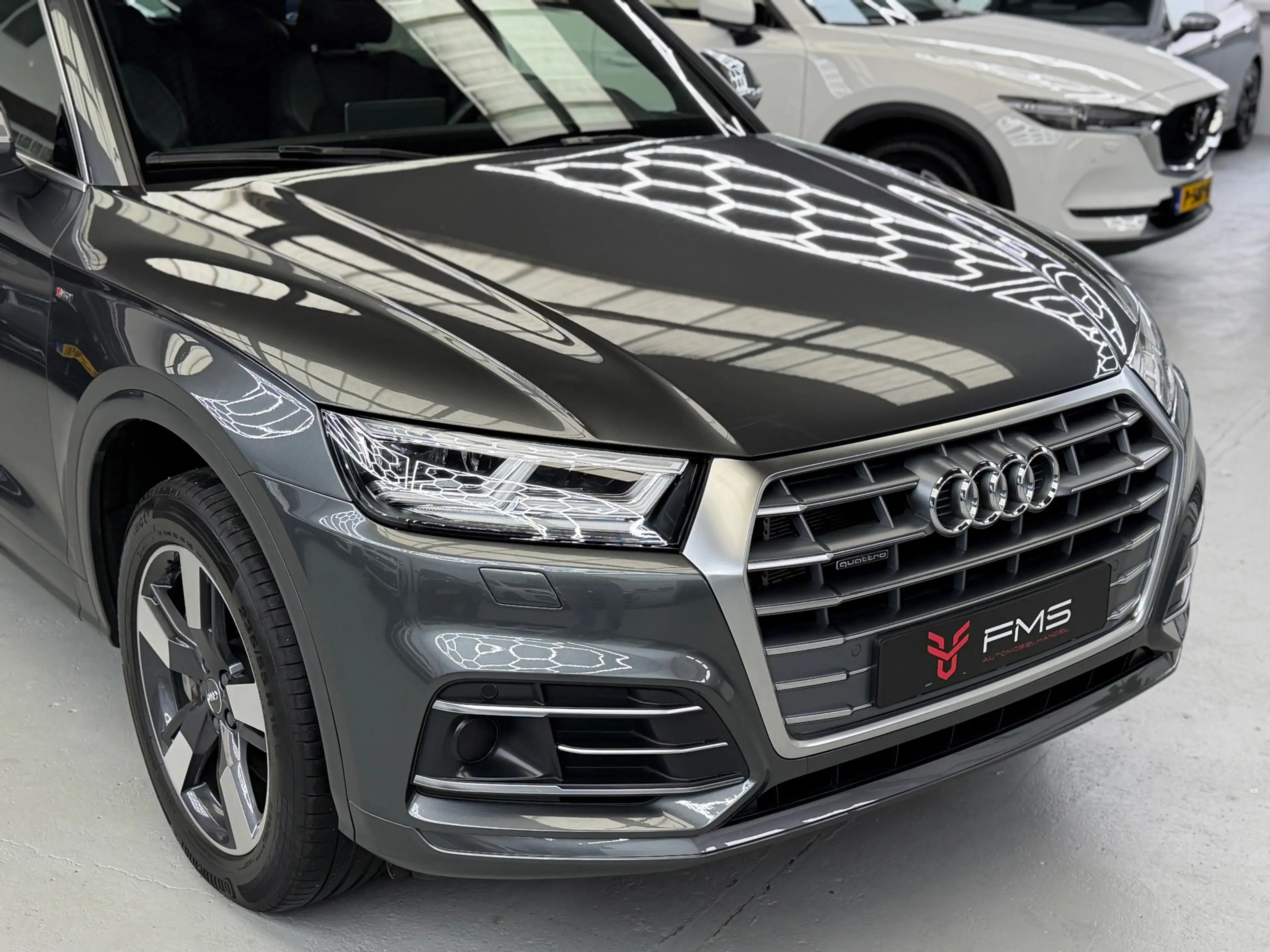 Audi Q5 50 TFSI E Quattro 3x S-Line Competition — photo 36