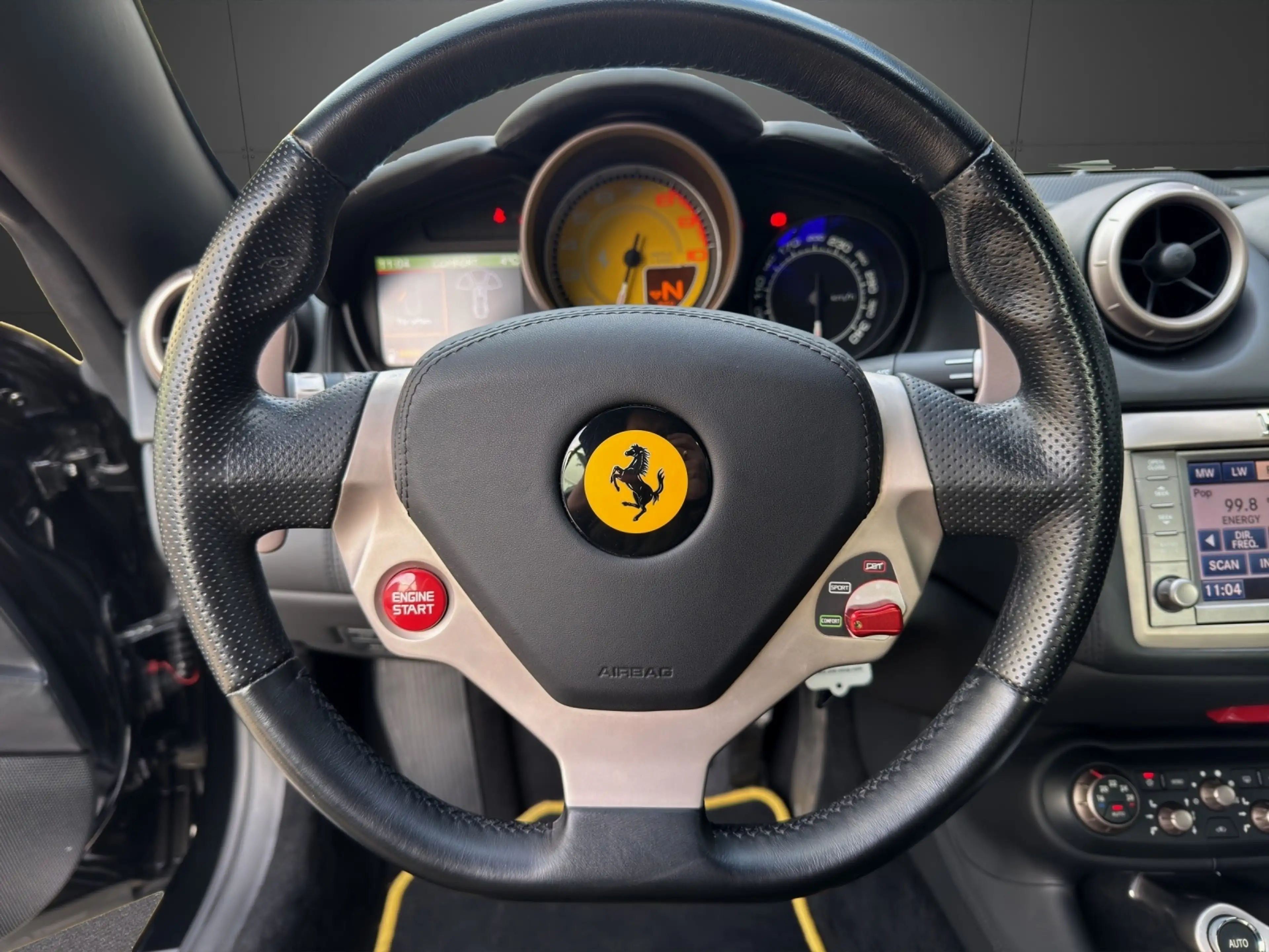 Ferrari California — photo 7