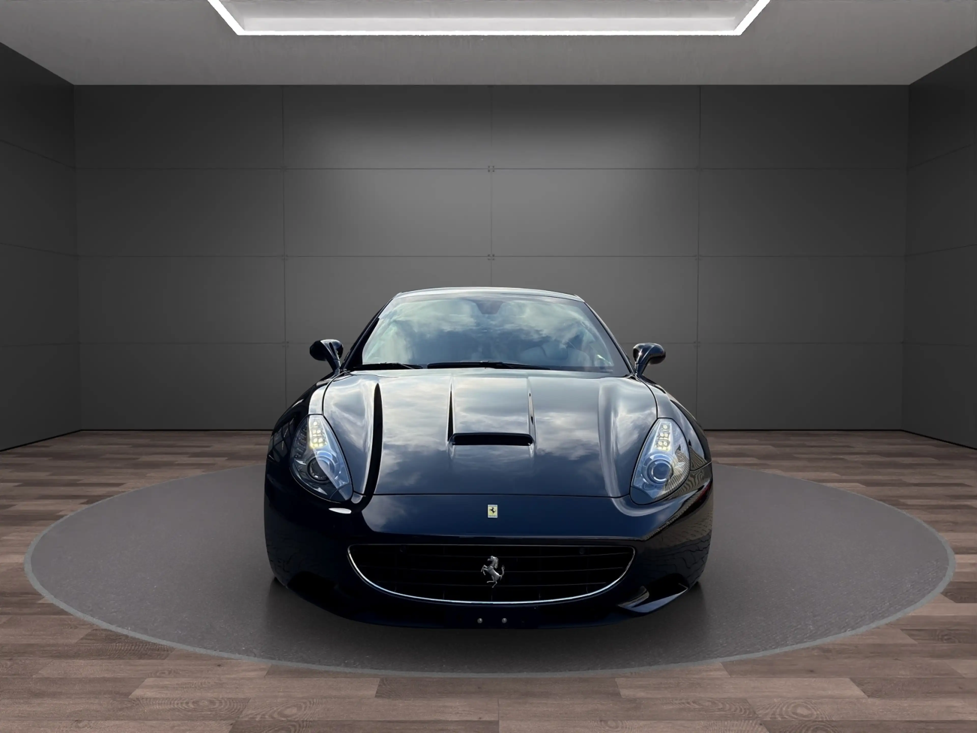 Ferrari California — photo 3