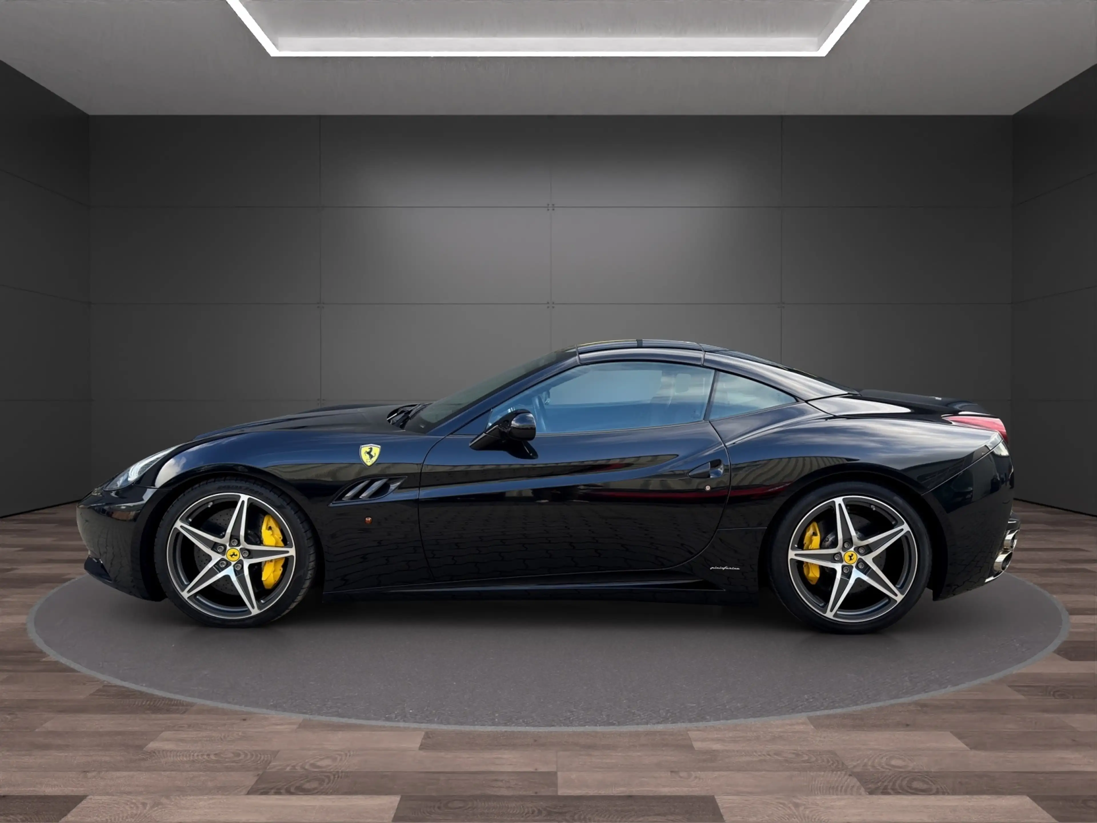 Ferrari California — photo 4