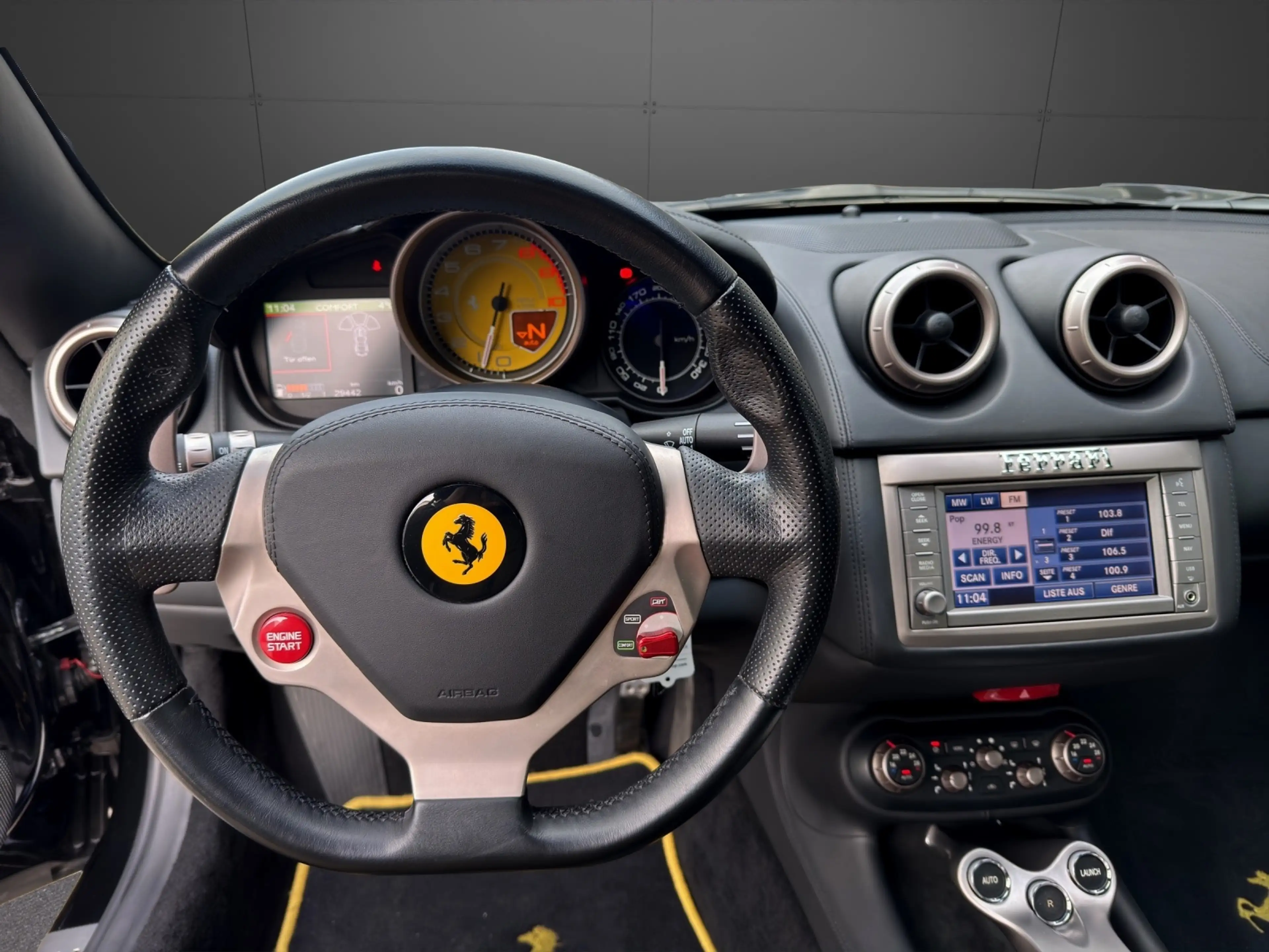 Ferrari California — photo 10