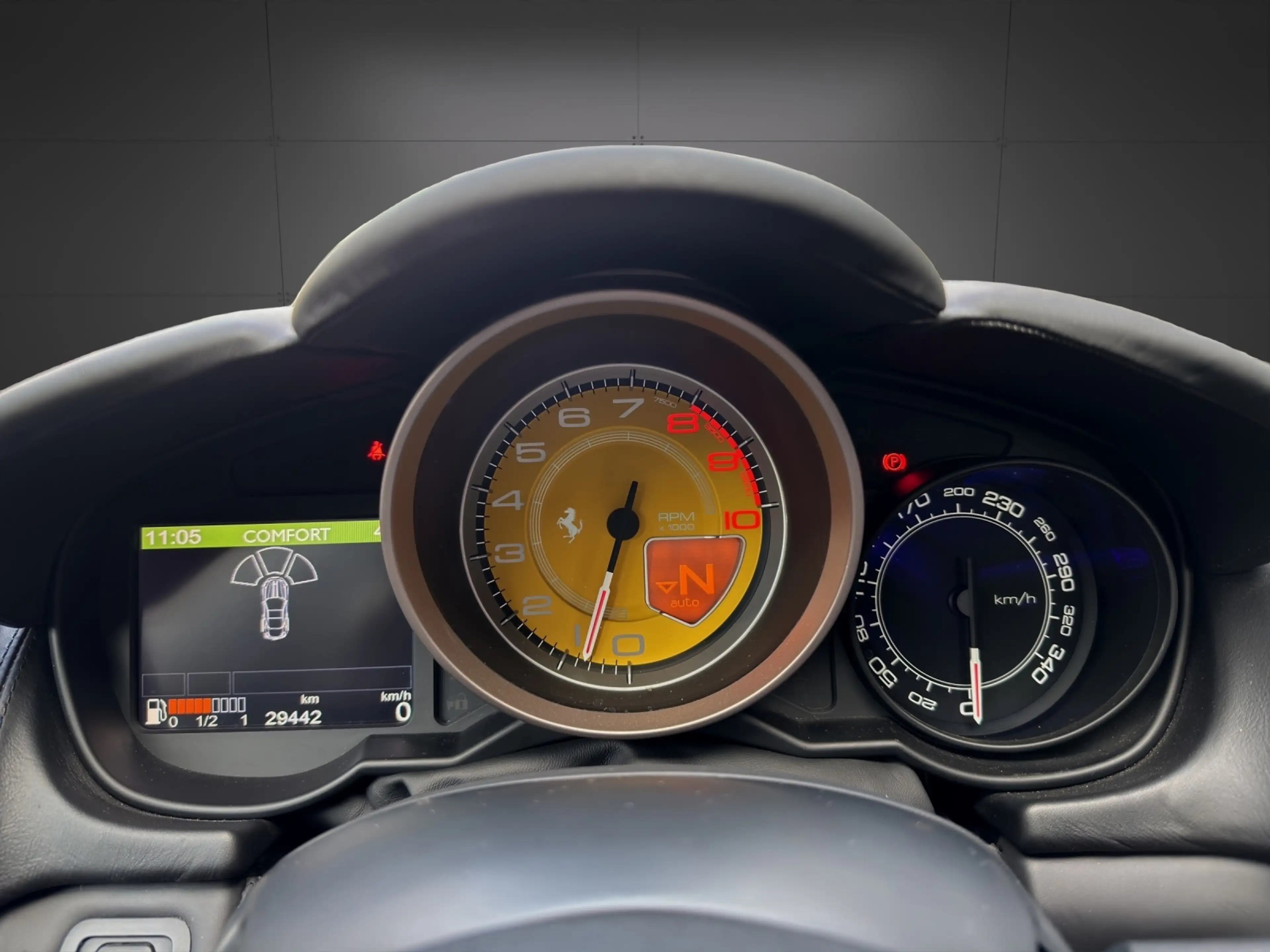 Ferrari California — photo 8