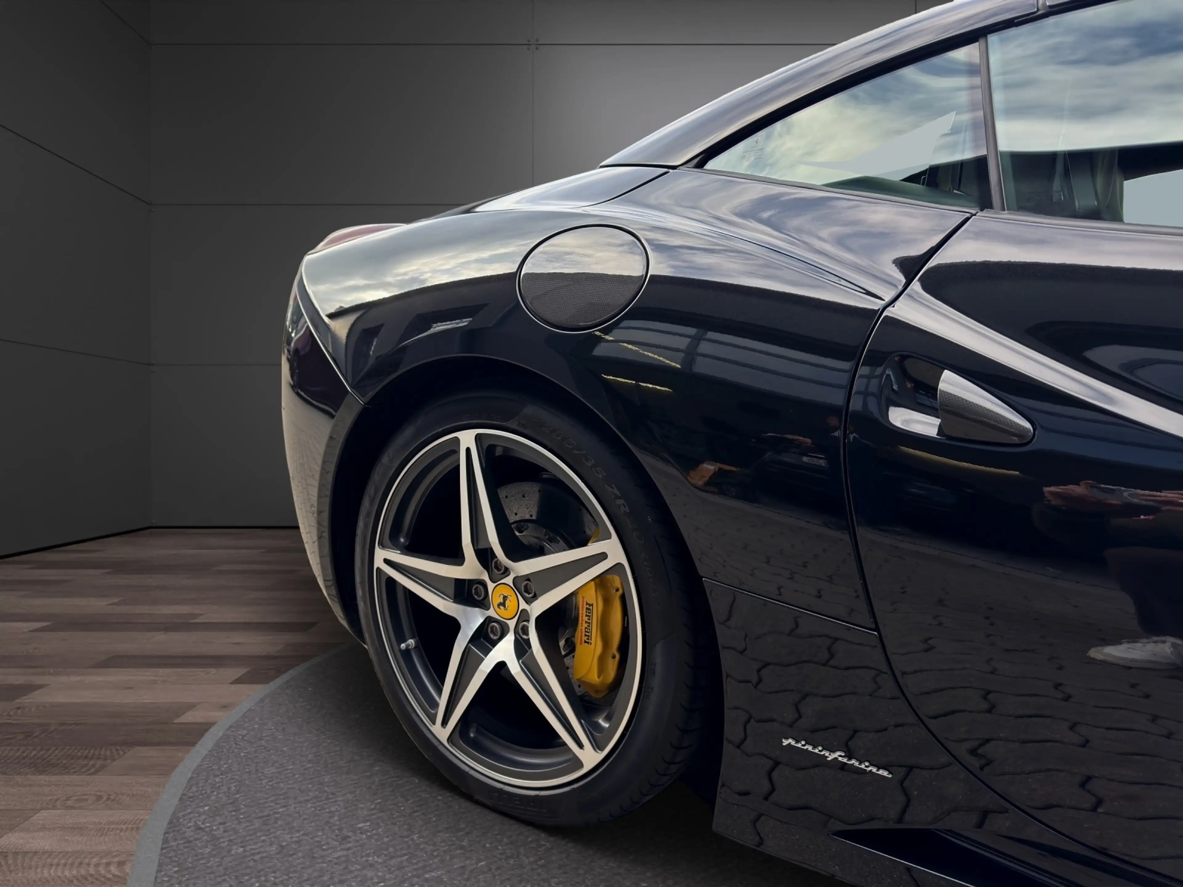 Ferrari California — photo 14