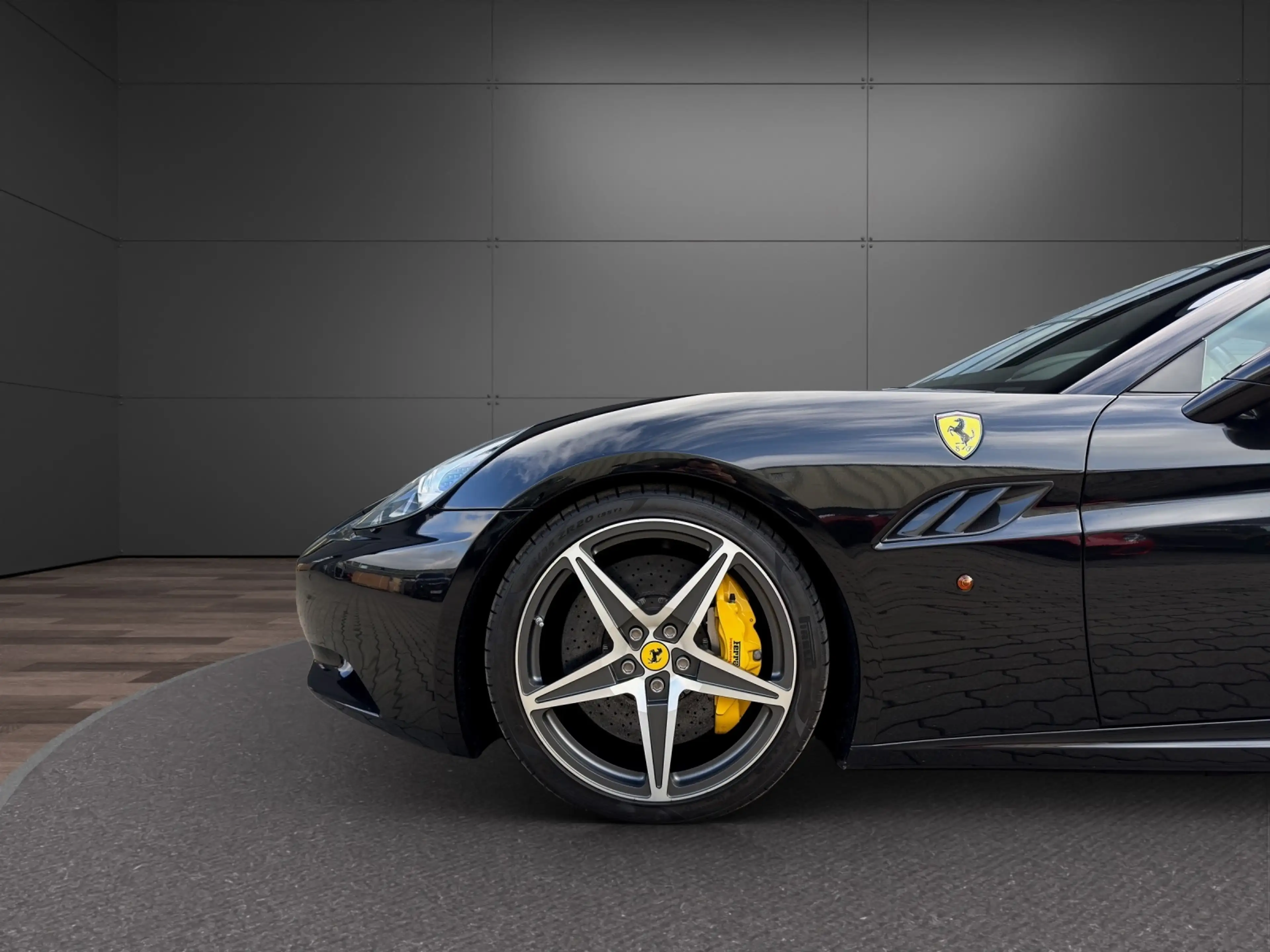 Ferrari California — photo 15
