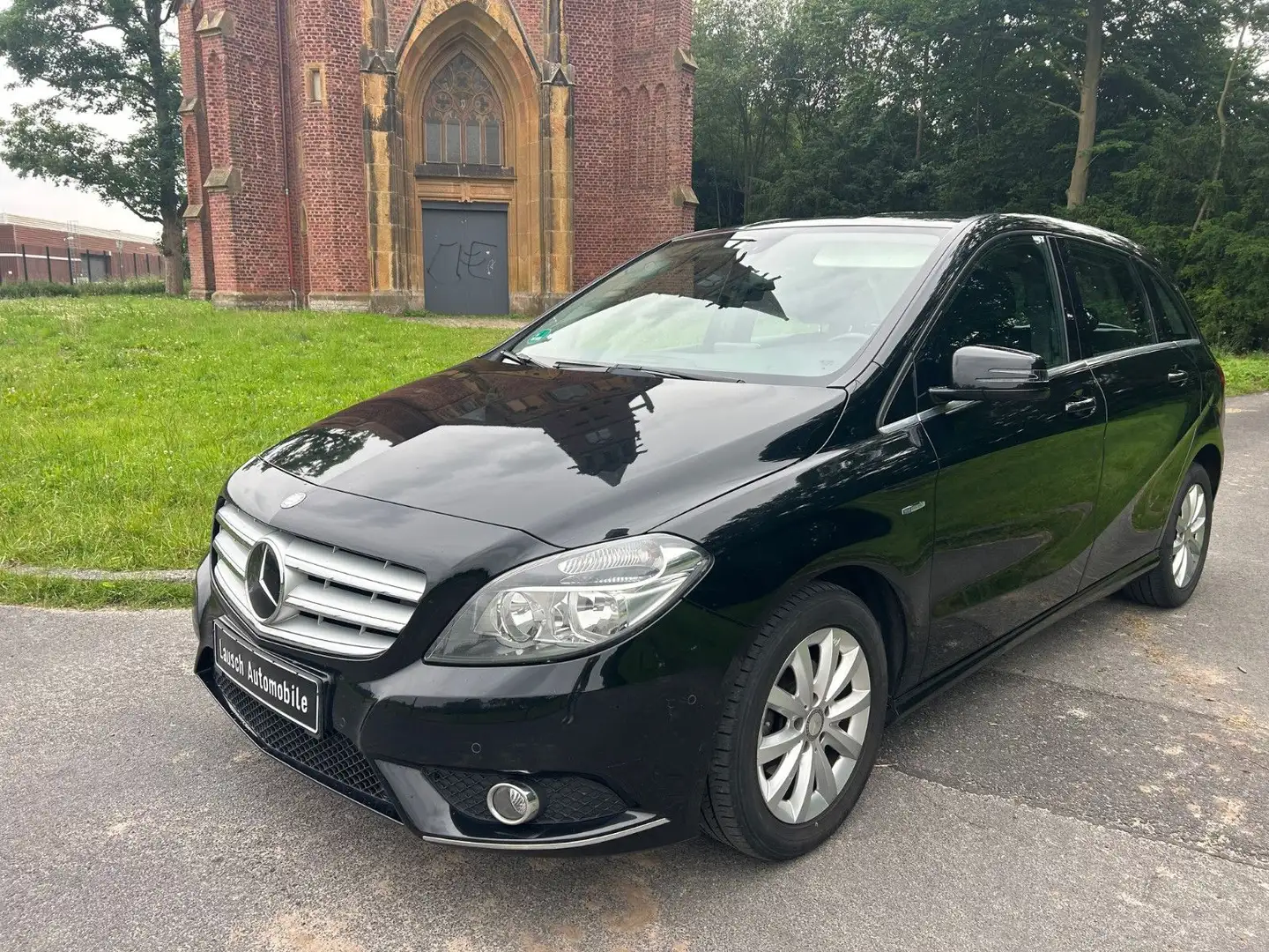 Mercedes-Benz B 180 B -Klasse B 180 CDI Automatik Navi Sitzhei Schwarz - 1