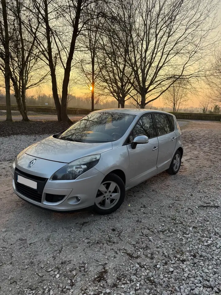 Renault Scenic III dCi 110 FAP eco2 Authentique