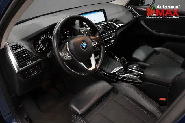 BMW X3 view 12