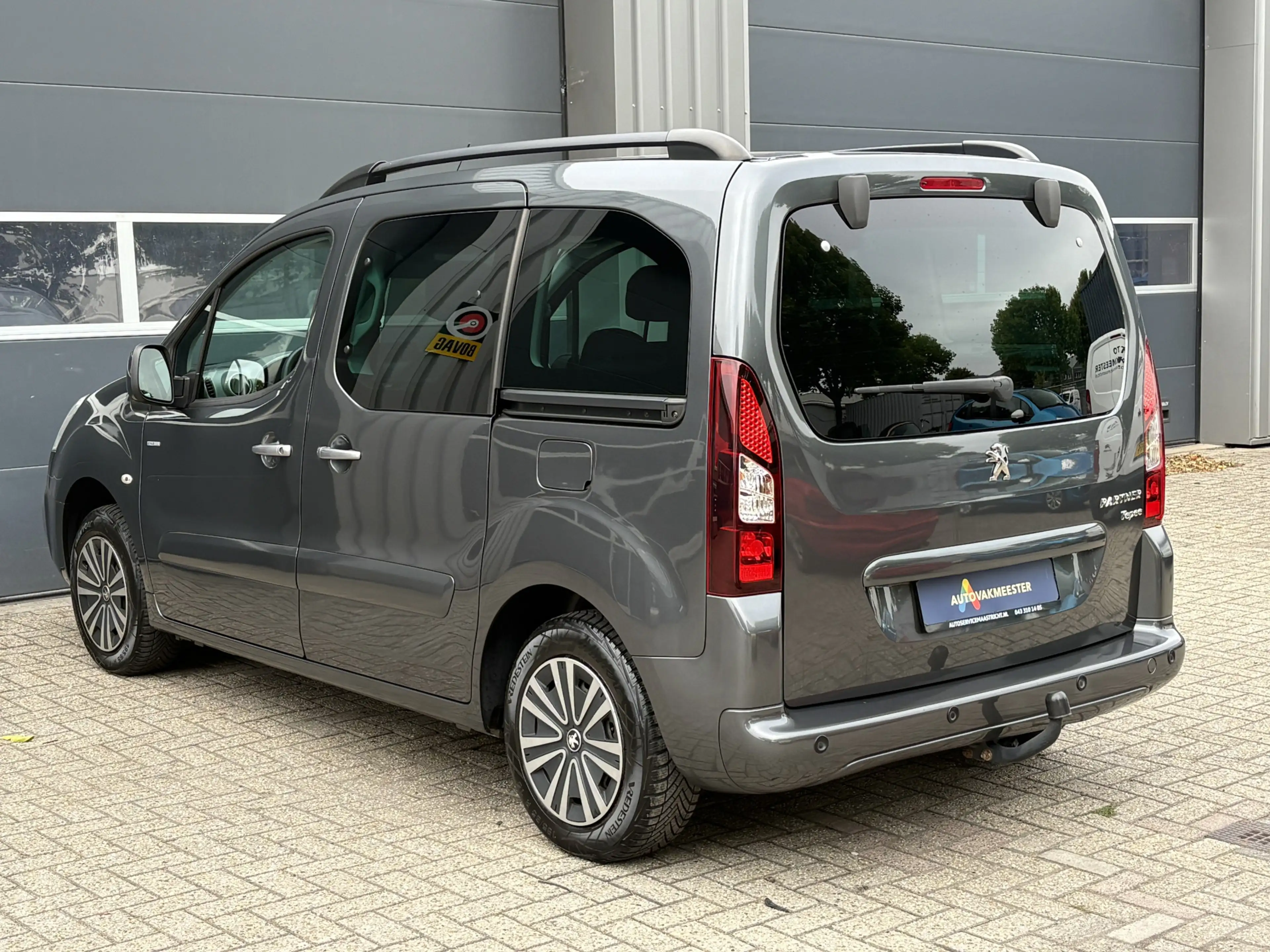 Peugeot Partner Tepee 1.2 PureTech Style | Navi | Carplay | PDC | — photo 7