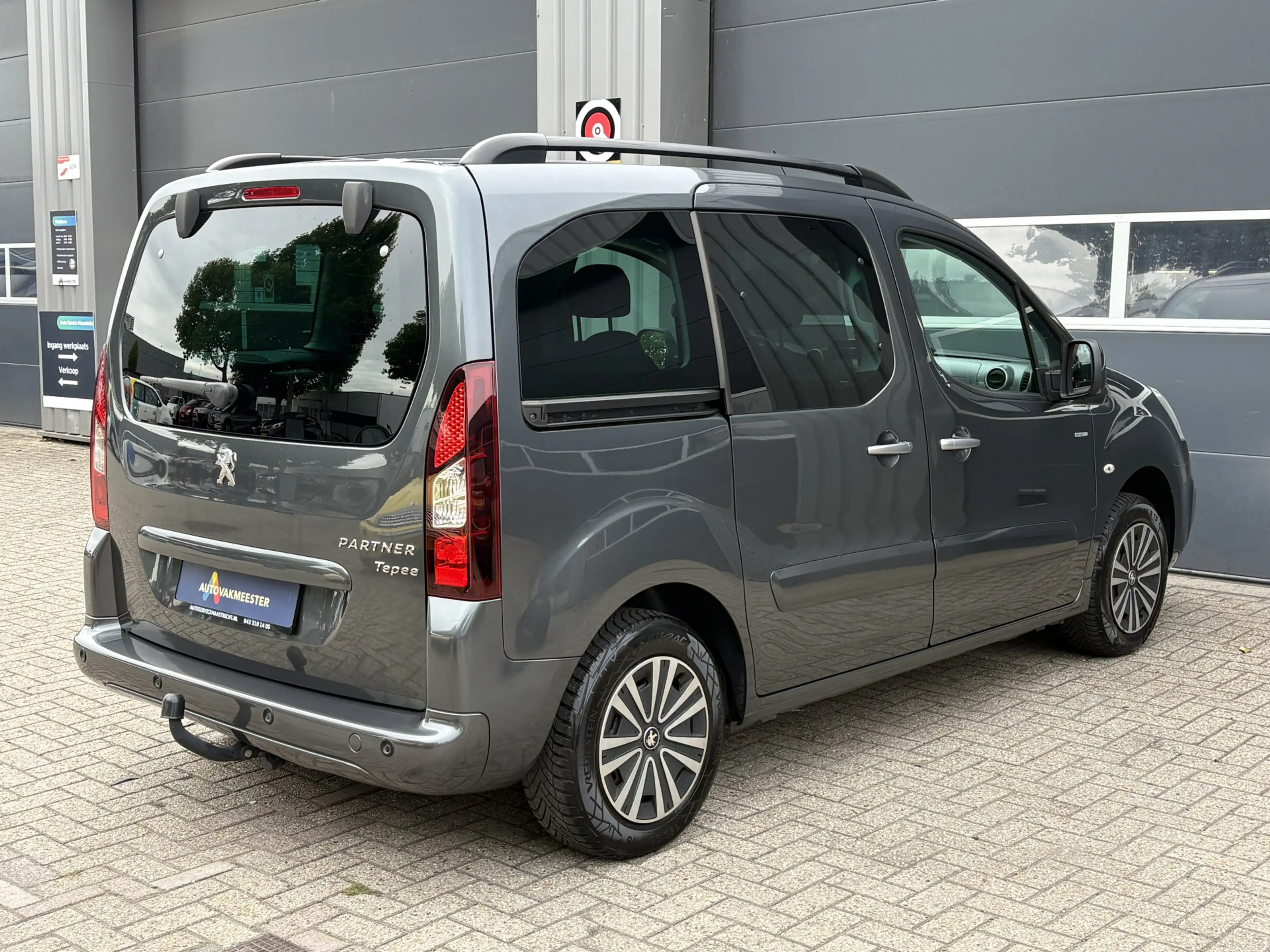Peugeot Partner Tepee 1.2 PureTech Style | Navi | Carplay | PDC | — photo 6