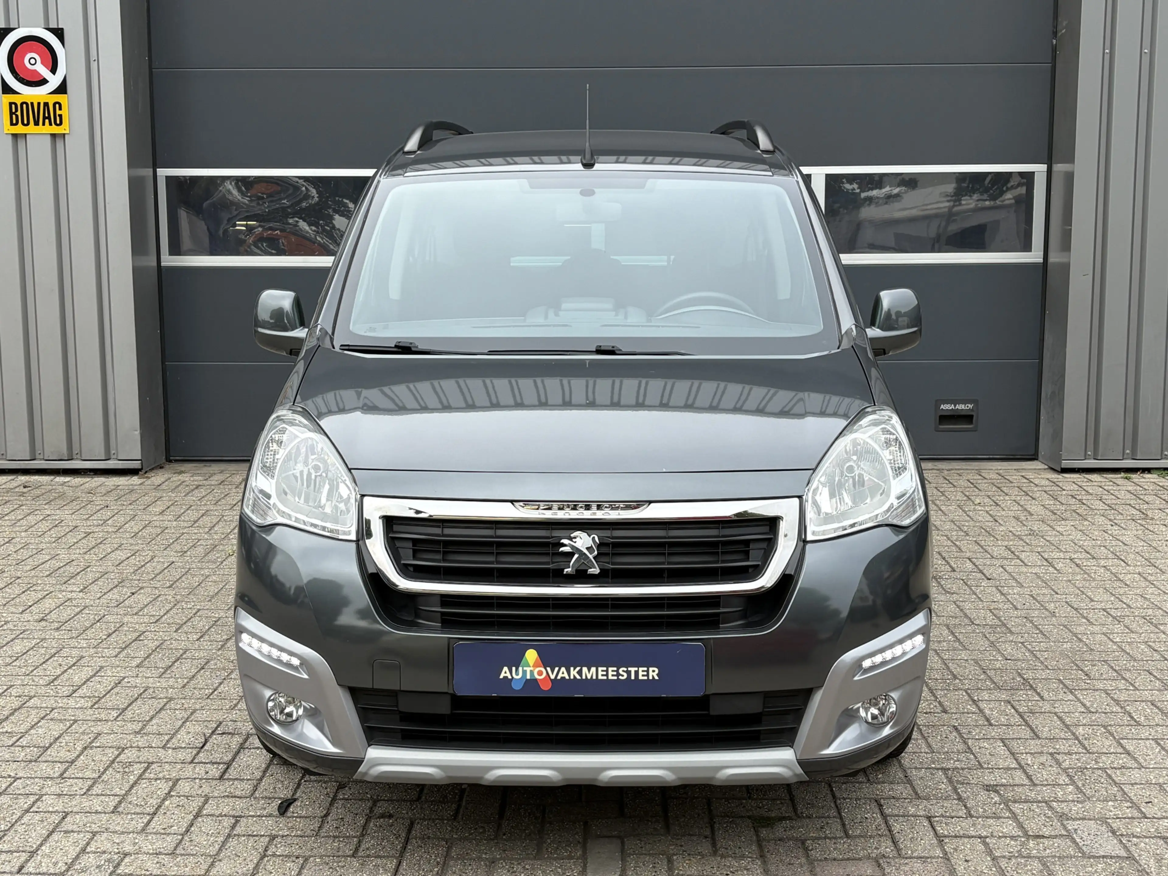 Peugeot Partner Tepee 1.2 PureTech Style | Navi | Carplay | PDC | — photo 2