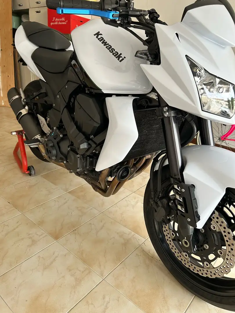 Kawasaki Z 750 Weiß - 2