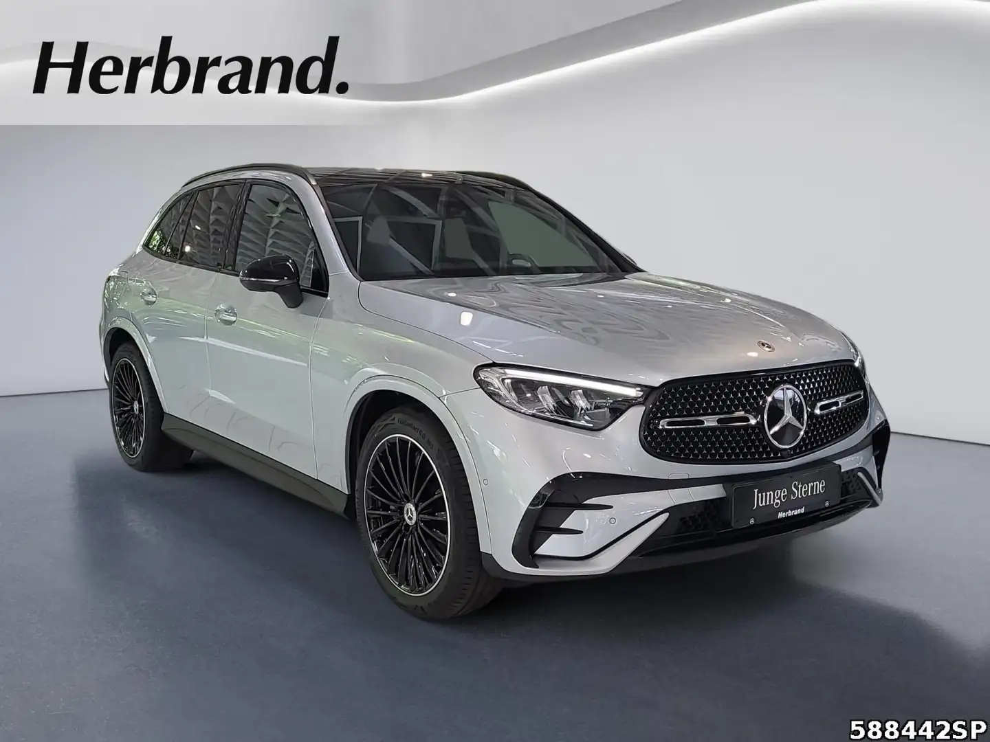 Mercedes-Benz GLC 300 d 4M AMG  AHK Pano 20 Zoll Night Memory Silber - 2