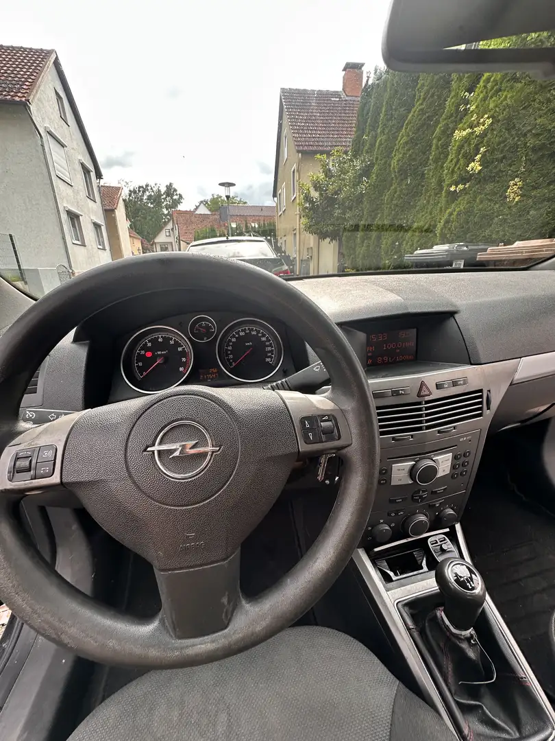 Opel Astra Edition Zielony - 2