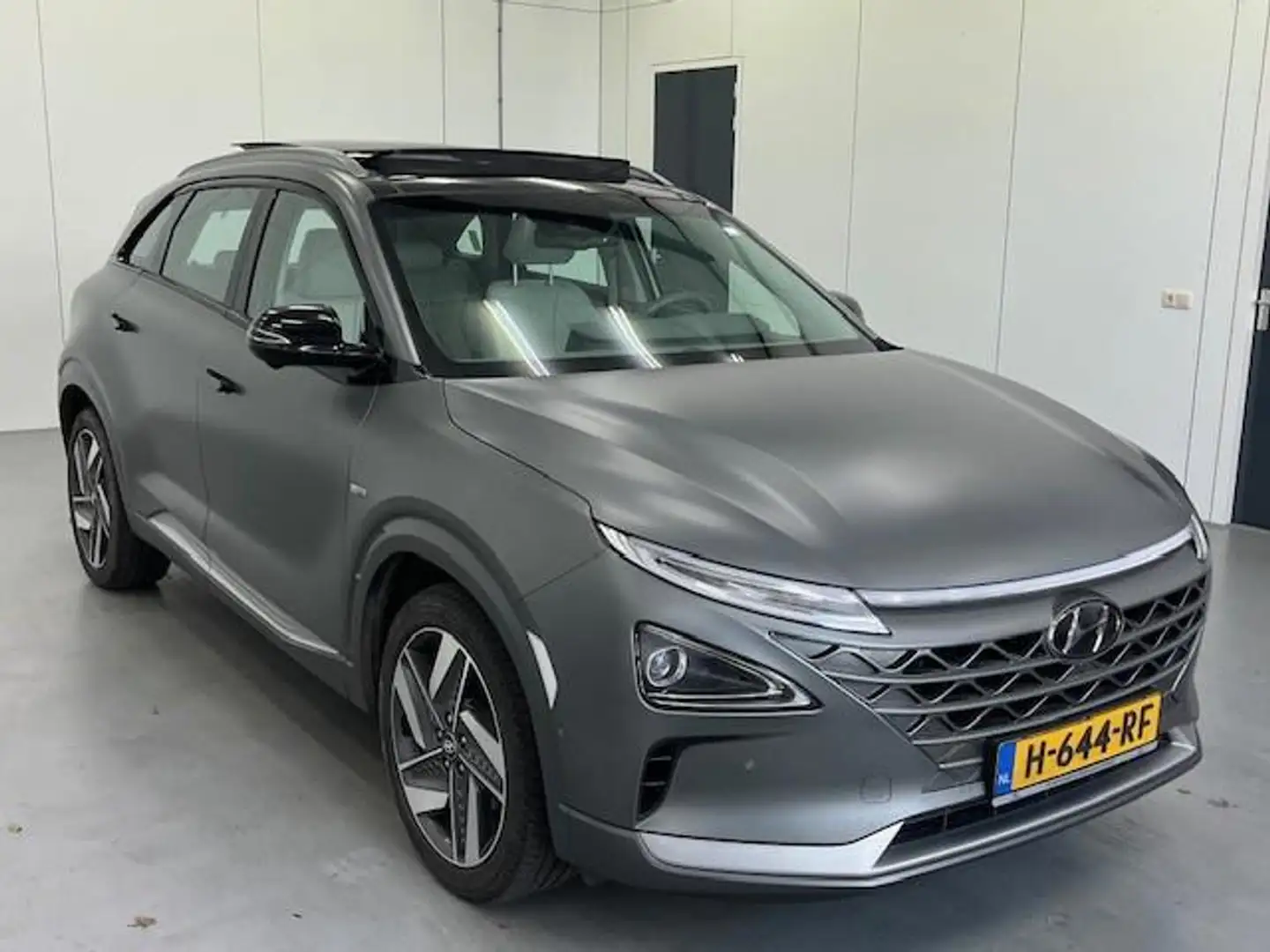 Hyundai NEXO FCEV Plus Pack / Panoramadak / Camera / Apple Carp Grijs - 2