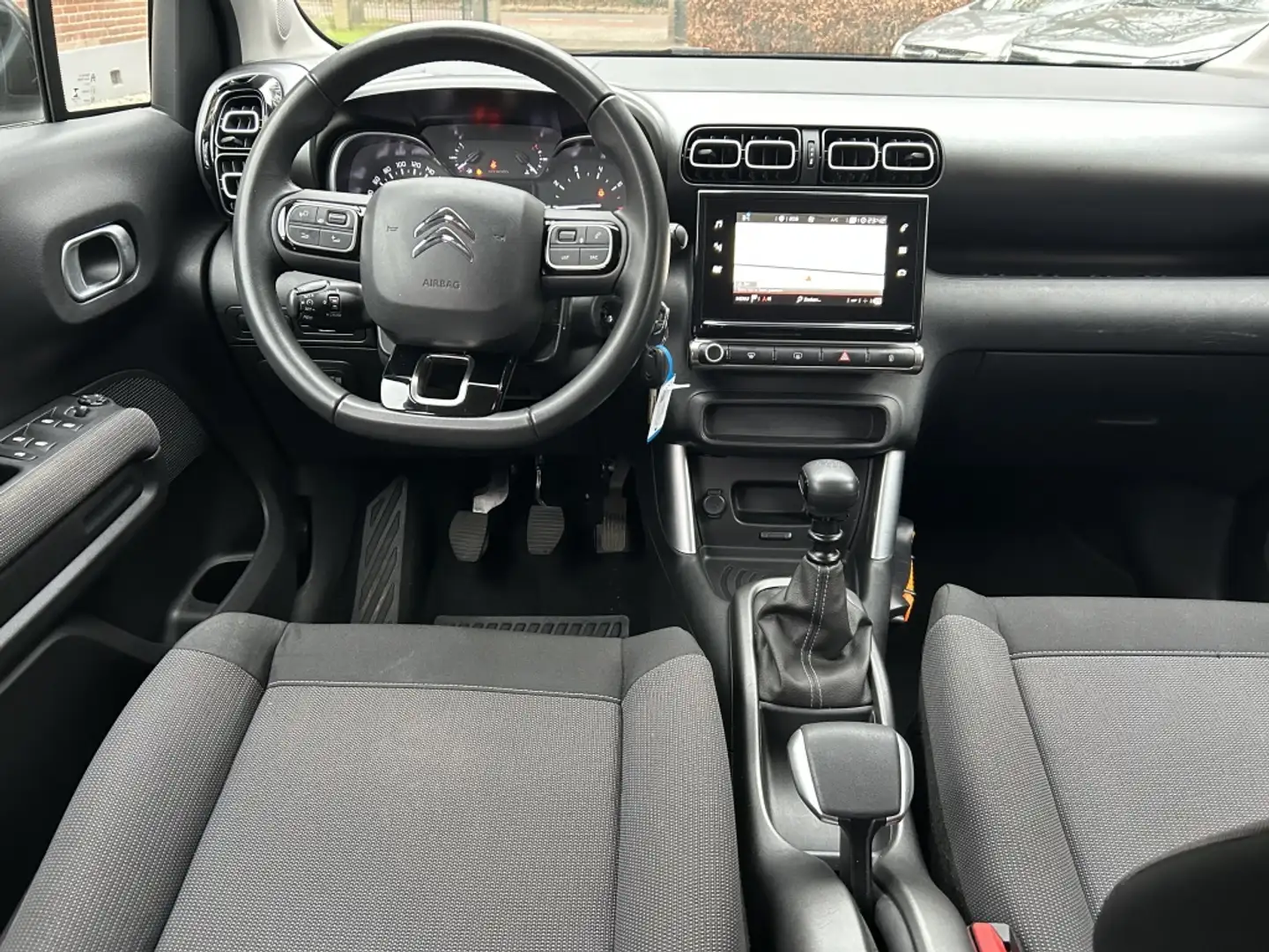 Citroen C3 Aircross 1.2 110pk Feel Navi, Carplay, PDC, Clima Wit - 2