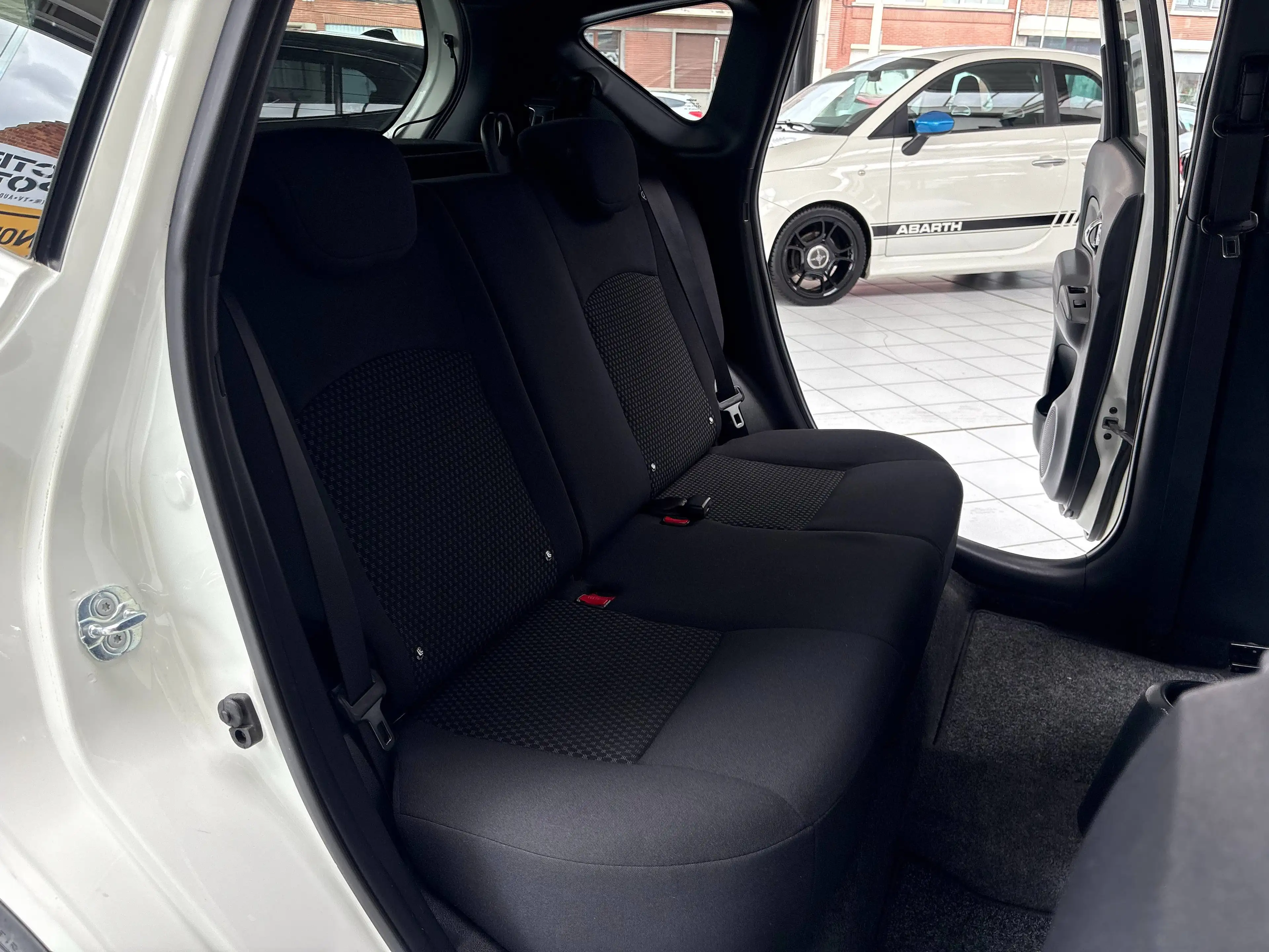 Nissan Note Note 1.2i *N-LINE * GPS * JANTES * SPORT * CARNET * — photo 9