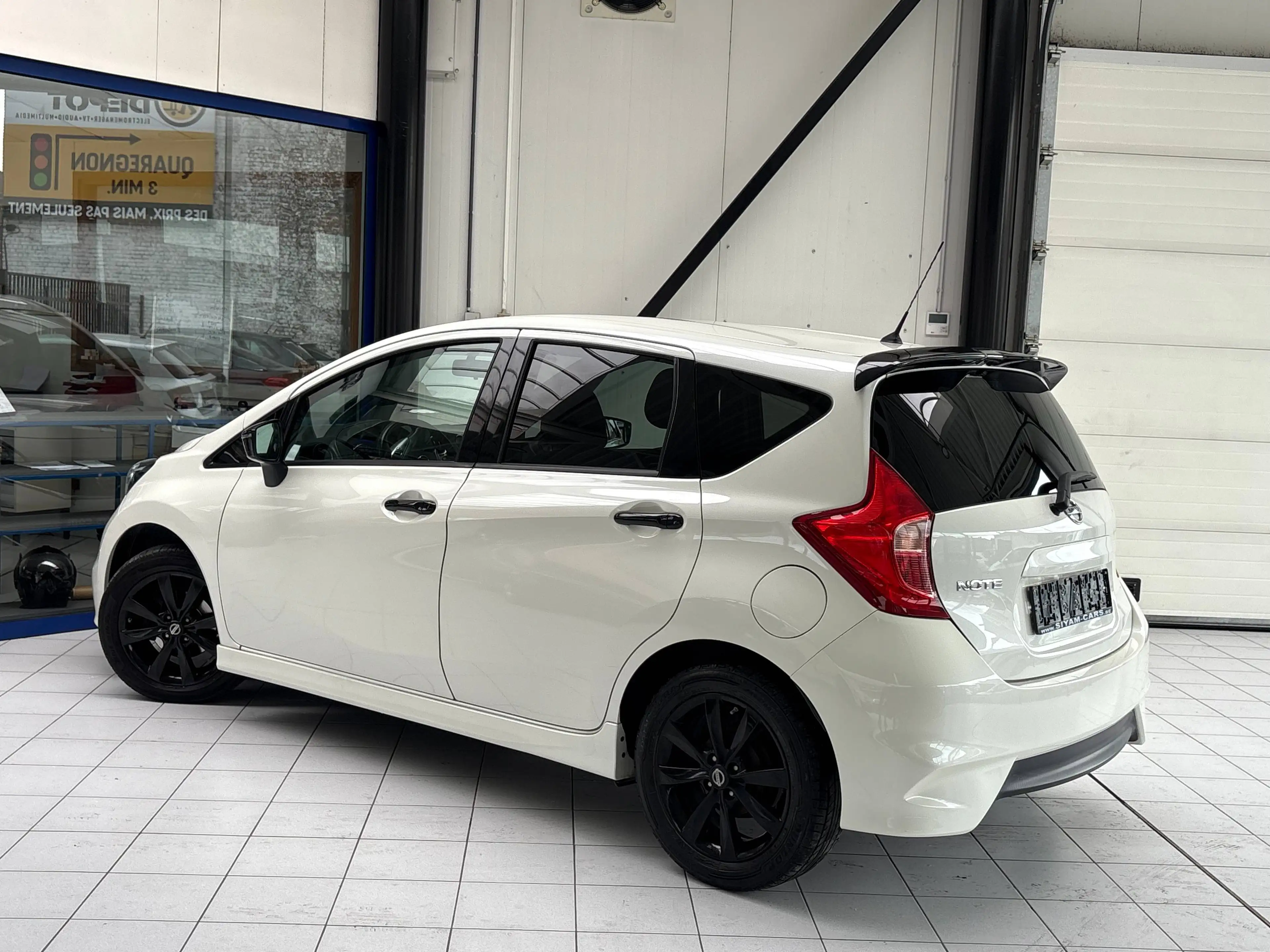 Nissan Note Note 1.2i *N-LINE * GPS * JANTES * SPORT * CARNET * — photo 3