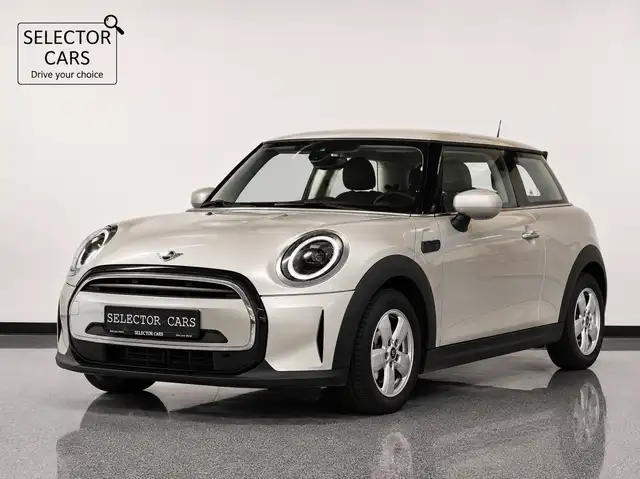MINI Cooper Essential DCT SHZ+NAVI+LED*TOP*