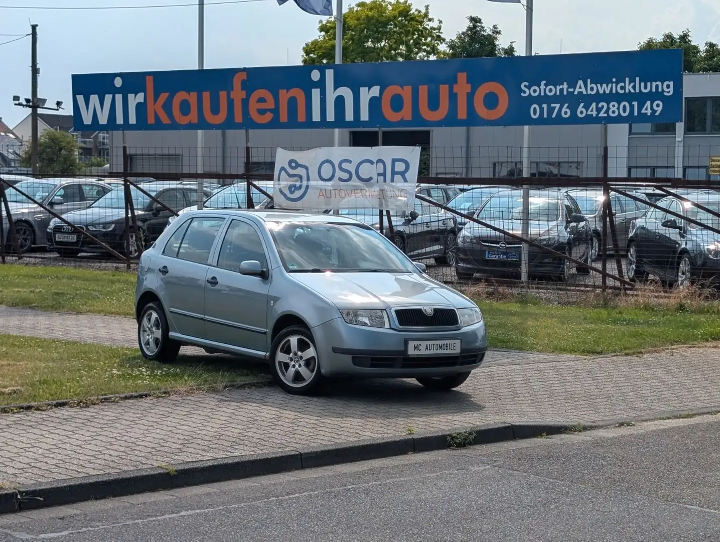 Skoda Fabia Comfort*KLIMA*ZV*RADIO-CD*ALUFELGEN !! Grau - 1