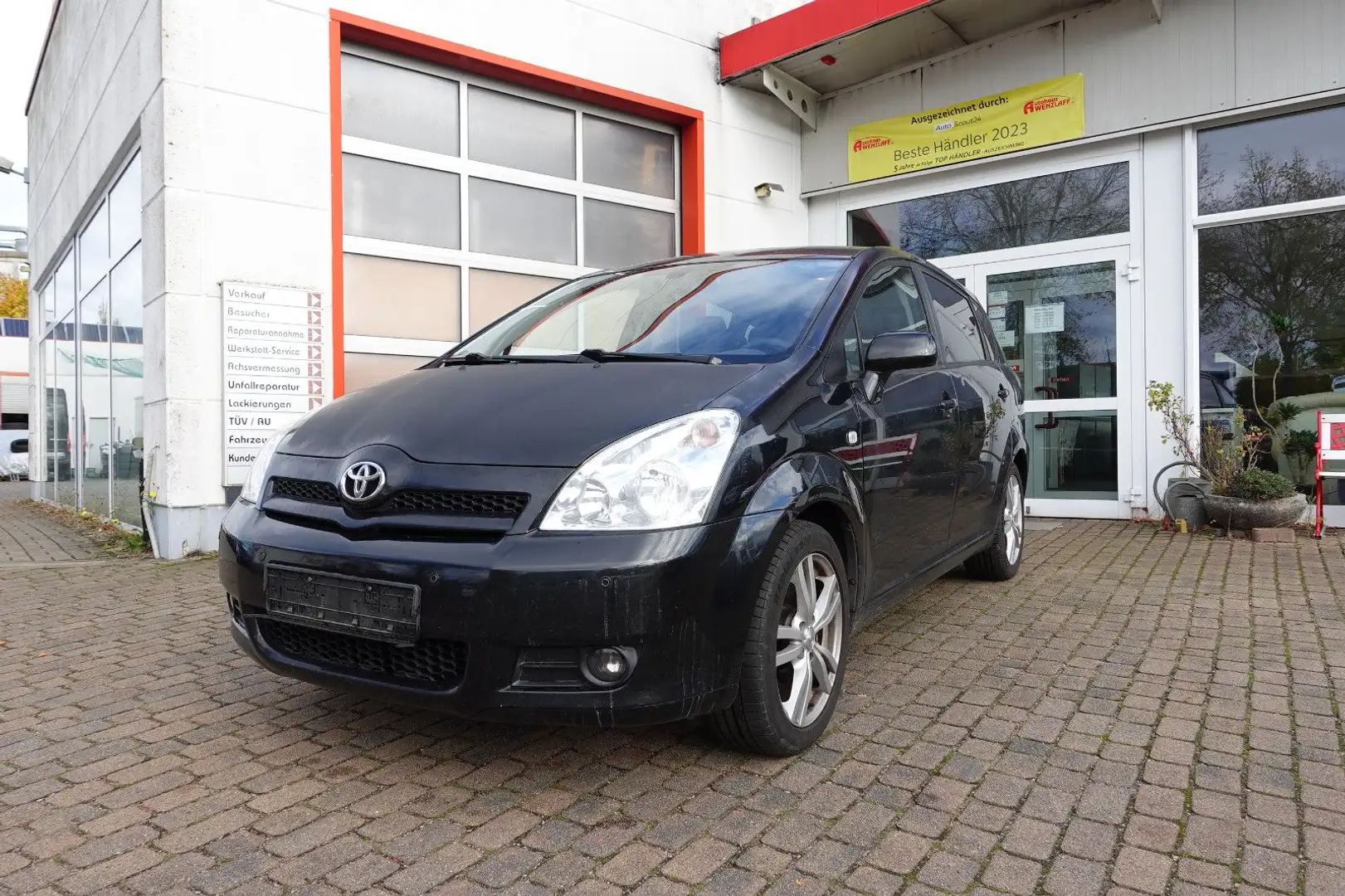 Toyota Corolla Verso 1.8l Sol Klimaautomatik 7Sitze Noir - 1