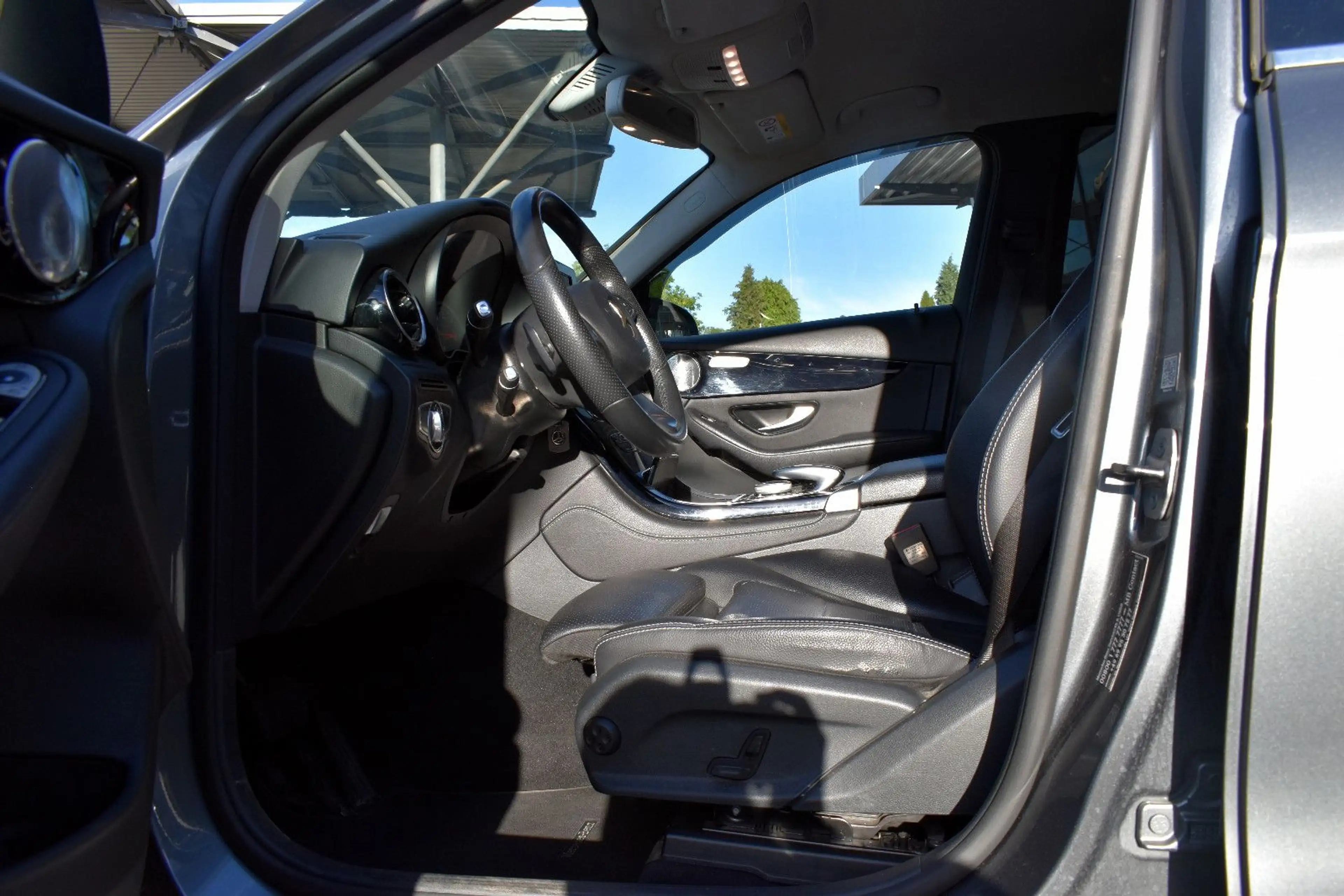 Mercedes-Benz GLC 250 d*4-Matic*Leder*Burmester*Navi*LED* — photo 8