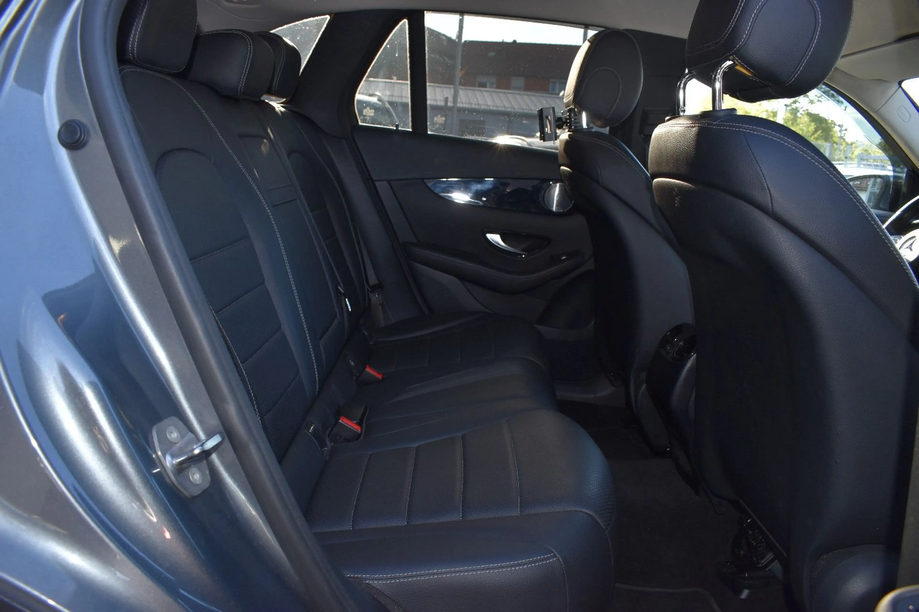 Mercedes-Benz GLC 250 d*4-Matic*Leder*Burmester*Navi*LED* — photo 14