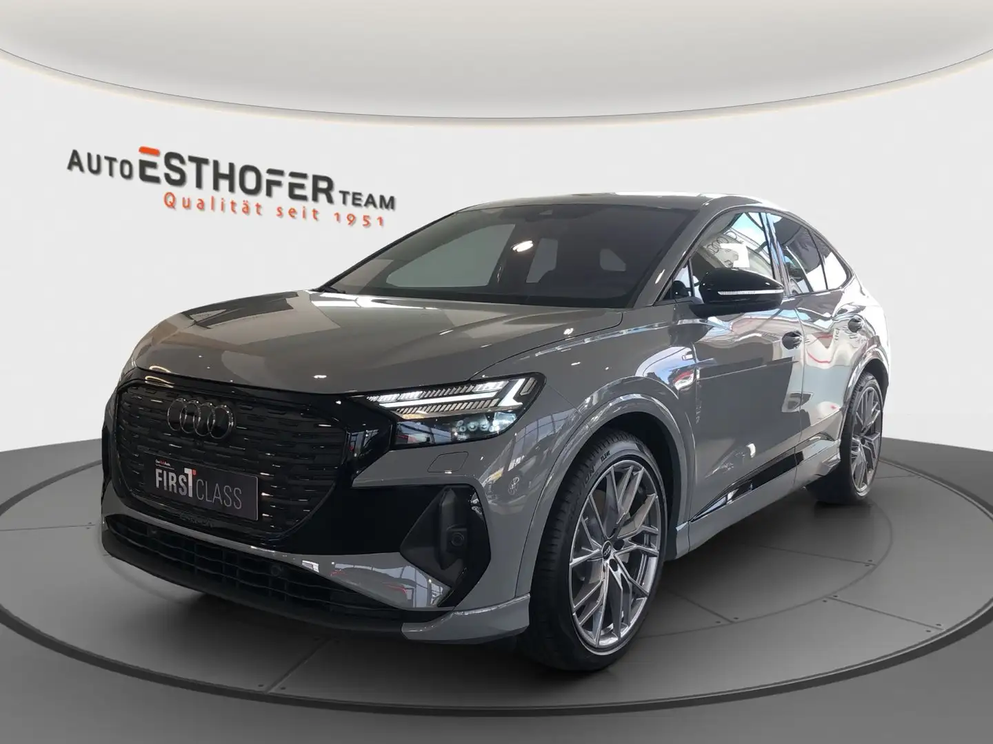 Audi Q4 e-tron Audi Q4 Sportback 45 e-tron Grijs - 1