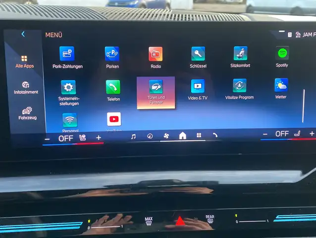 BMW 5 Series view 12