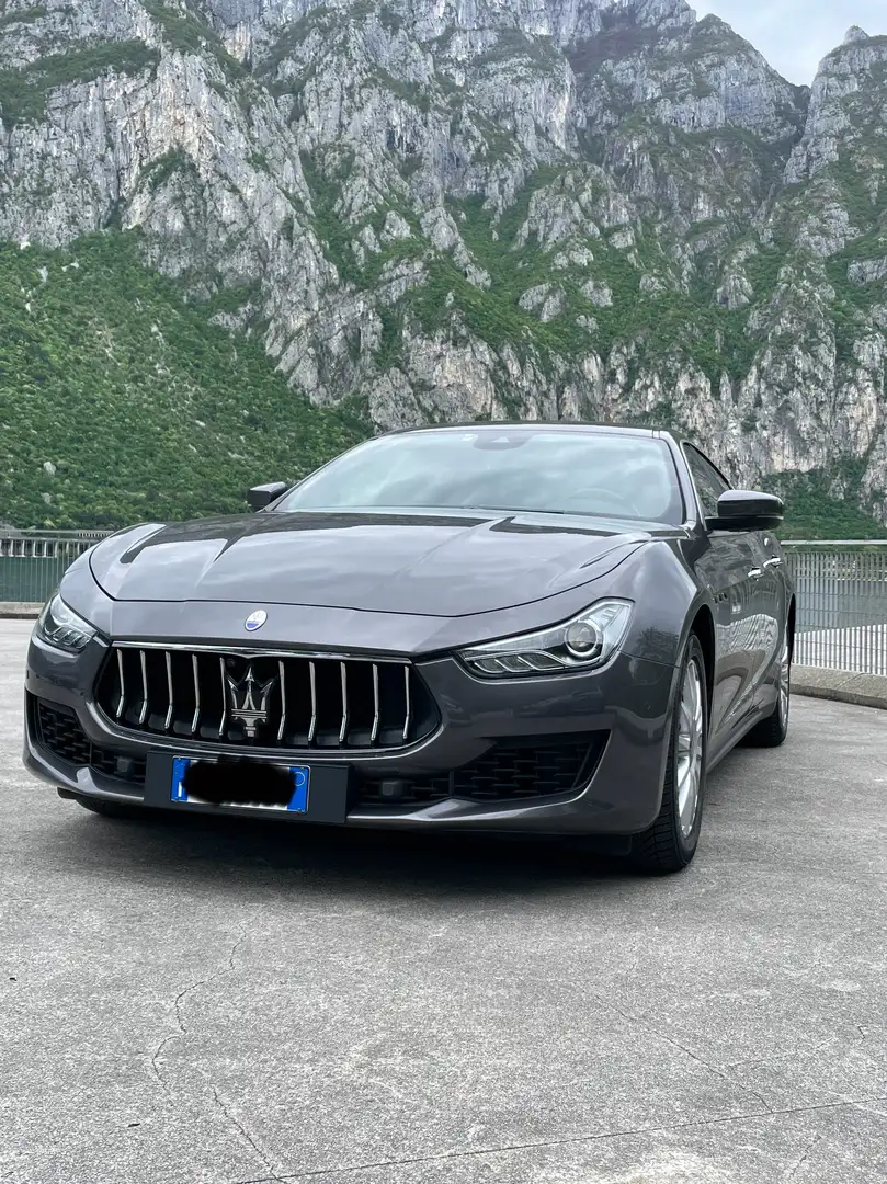 Maserati Ghibli 3.0 V6 ds 250cv auto my18 Grijs - 2