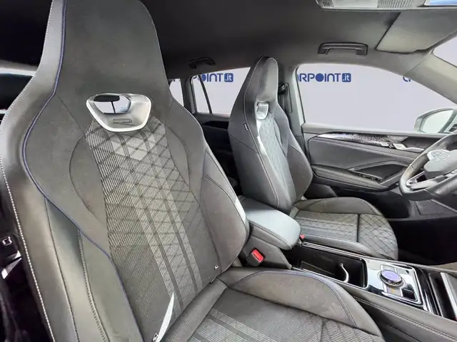 Volkswagen Tiguan view 8