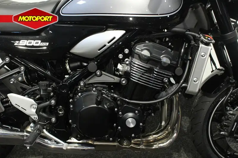 Kawasaki Z900 - foto 4