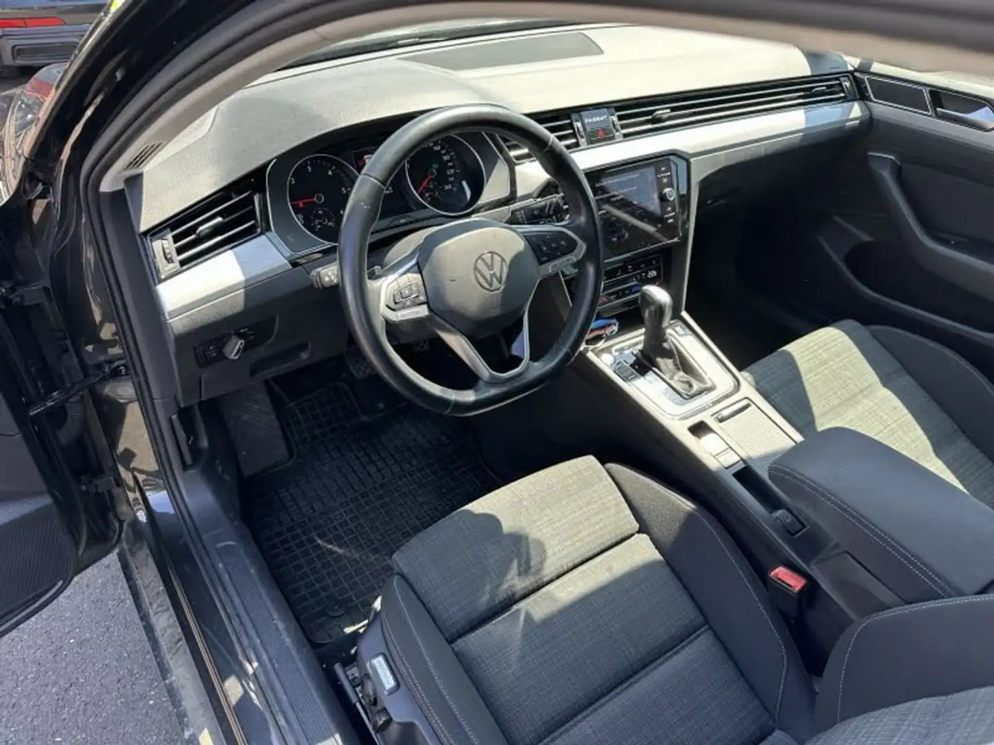 Volkswagen Passat Variant 2,0 TDI DSG | AHK | NAVI | AUTOMATIK Grau - 2