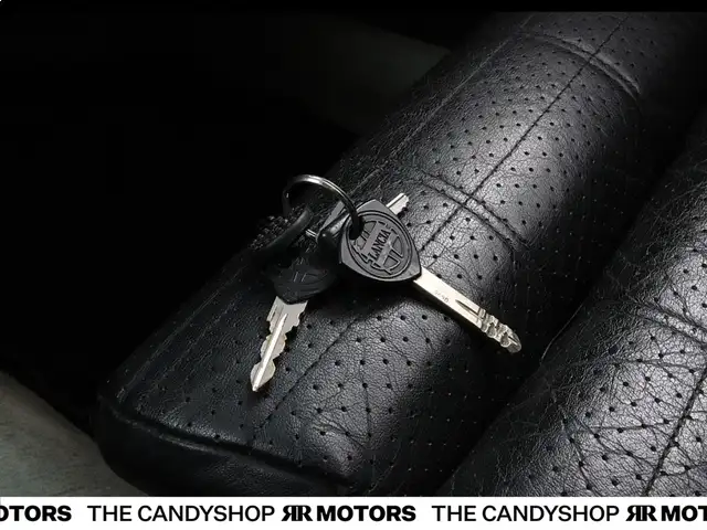 Lancia Delta HF Integrale 16V 4WD *Blu Madras*Zahnriemen_Ser... Ansicht 15