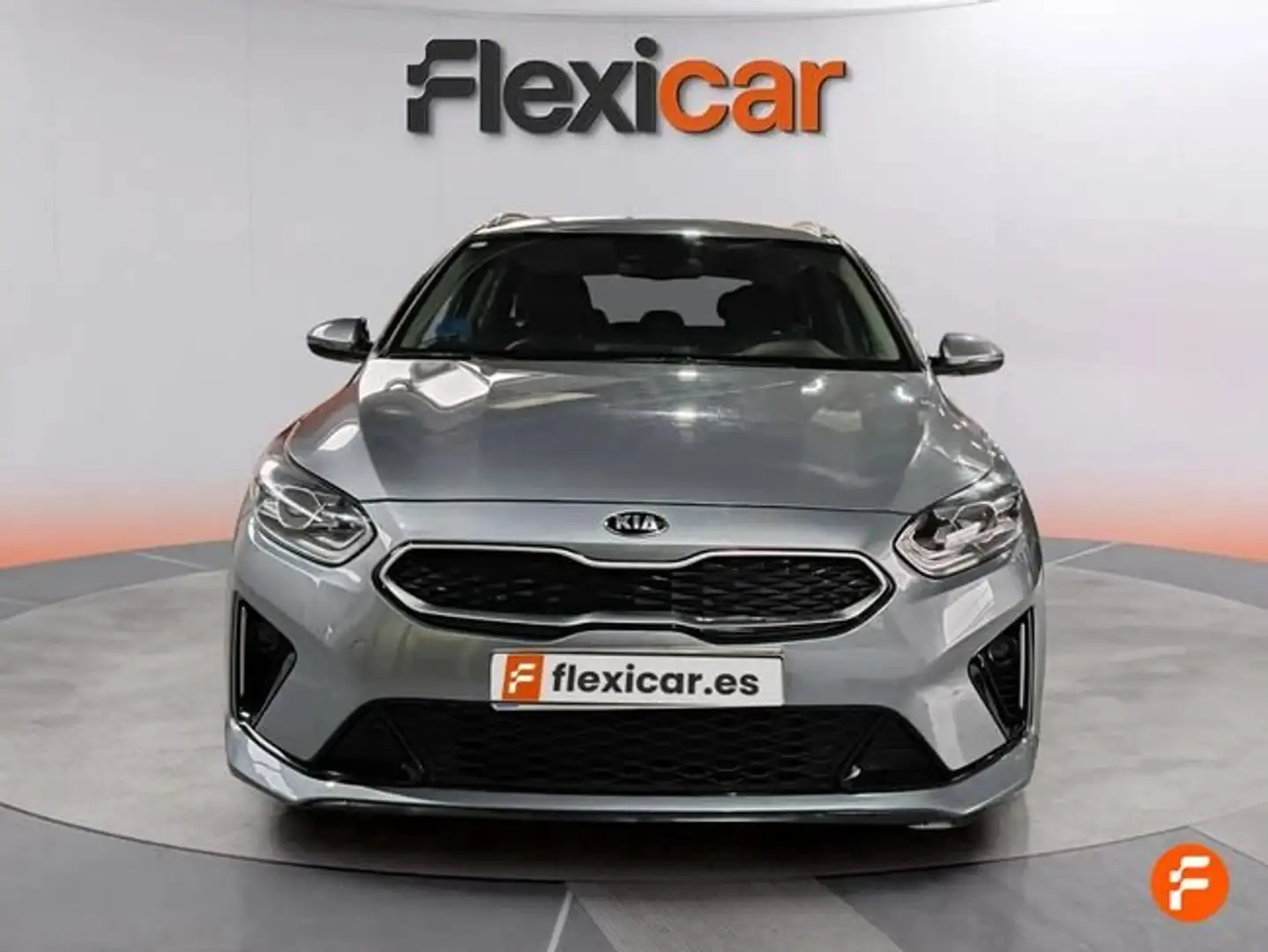 Kia Ceed / cee'd Tourer 1.6 PHEV eDrive Aut. Gris - 2