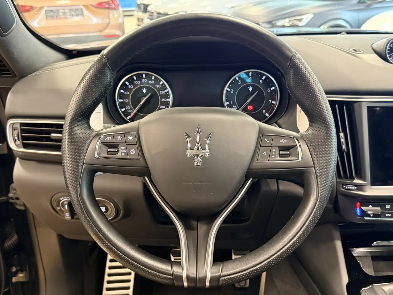 Maserati Levante 2022 — фото 14