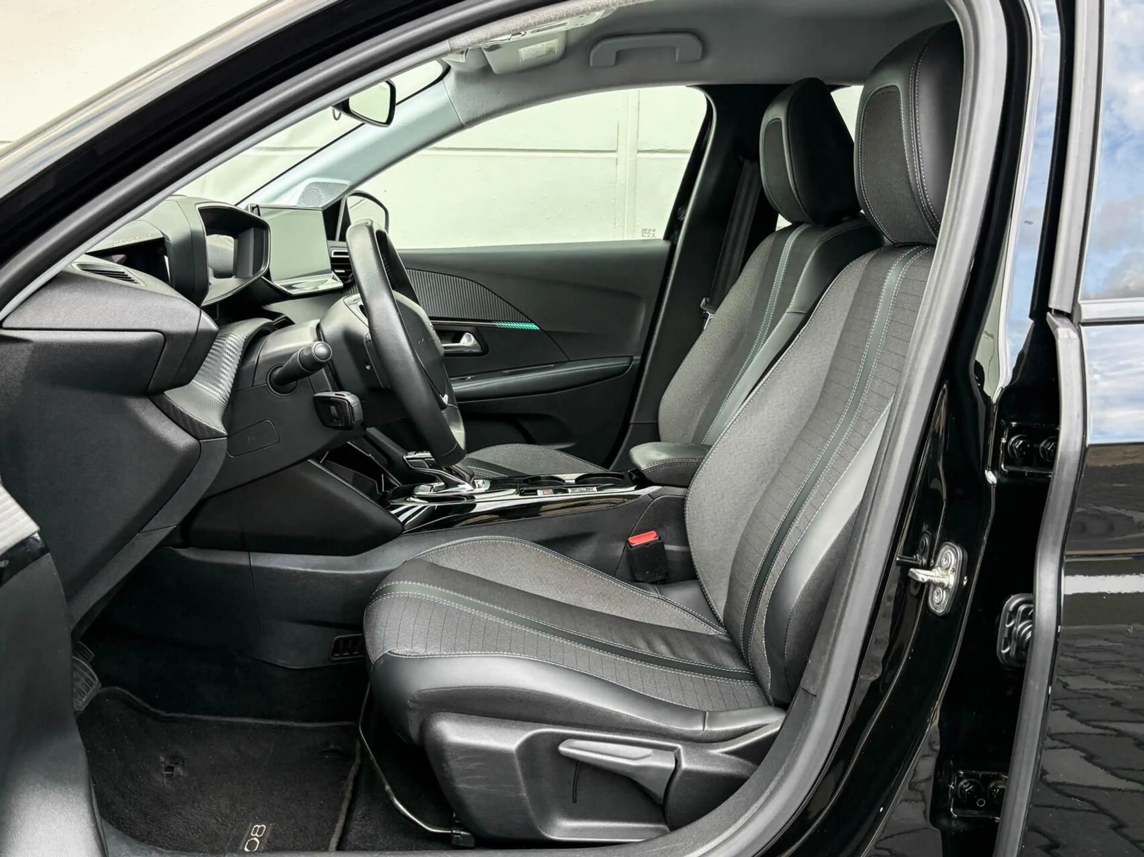 Peugeot e-208 EV Allure Pack 50 kWh 3-fase | SOH 92% | Navigatie — photo 7