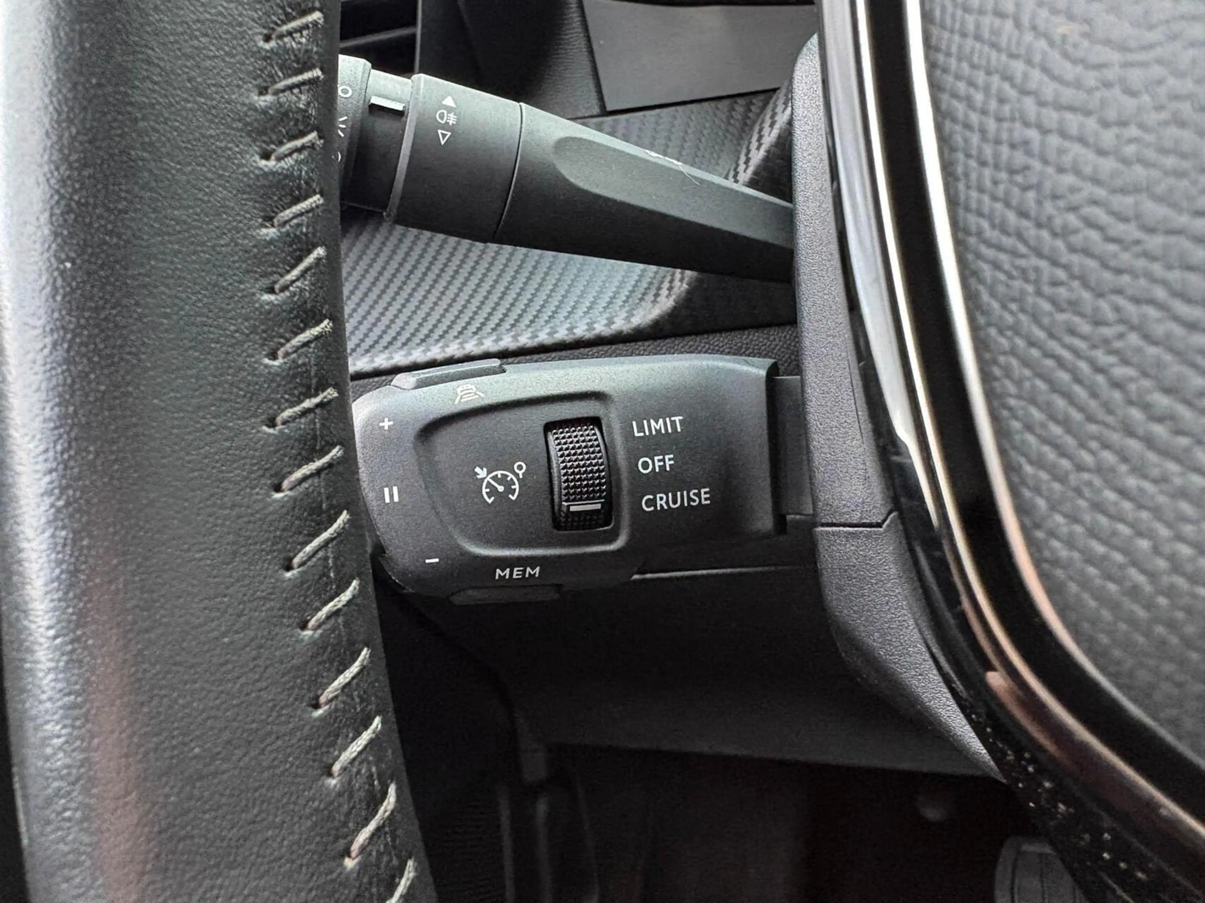 Peugeot e-208 EV Allure Pack 50 kWh 3-fase | SOH 92% | Navigatie — photo 20