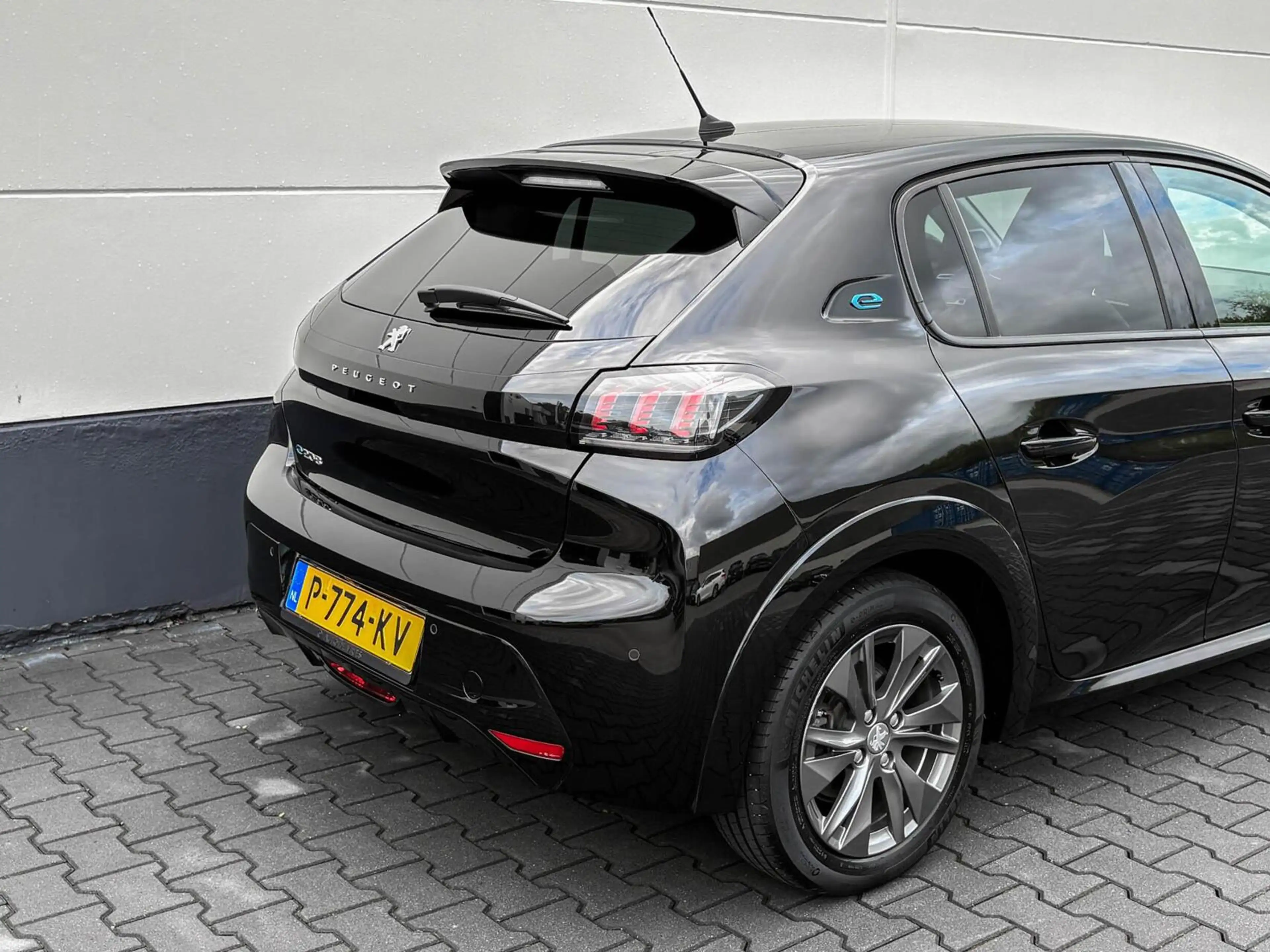 Peugeot e-208 EV Allure Pack 50 kWh 3-fase | SOH 92% | Navigatie — photo 36