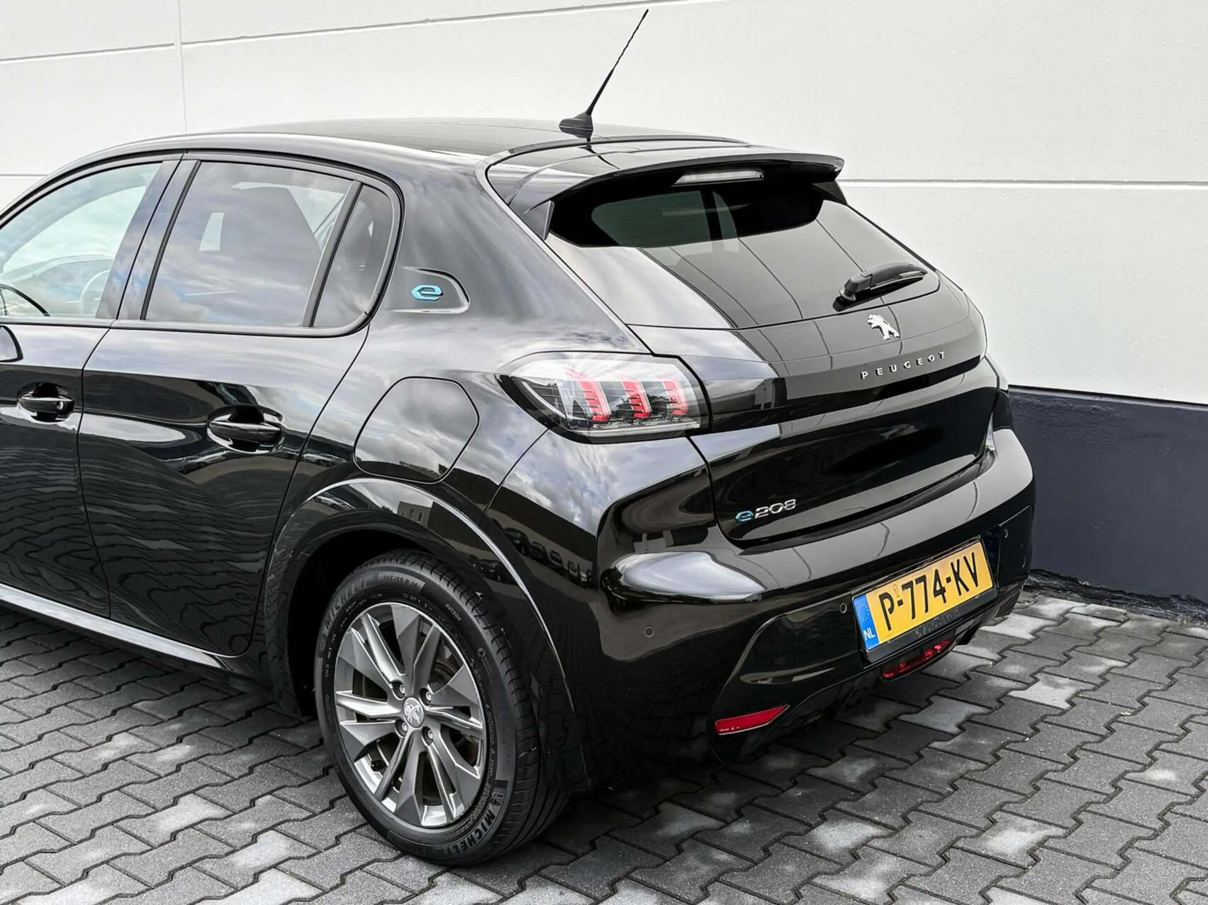Peugeot e-208 EV Allure Pack 50 kWh 3-fase | SOH 92% | Navigatie — photo 35