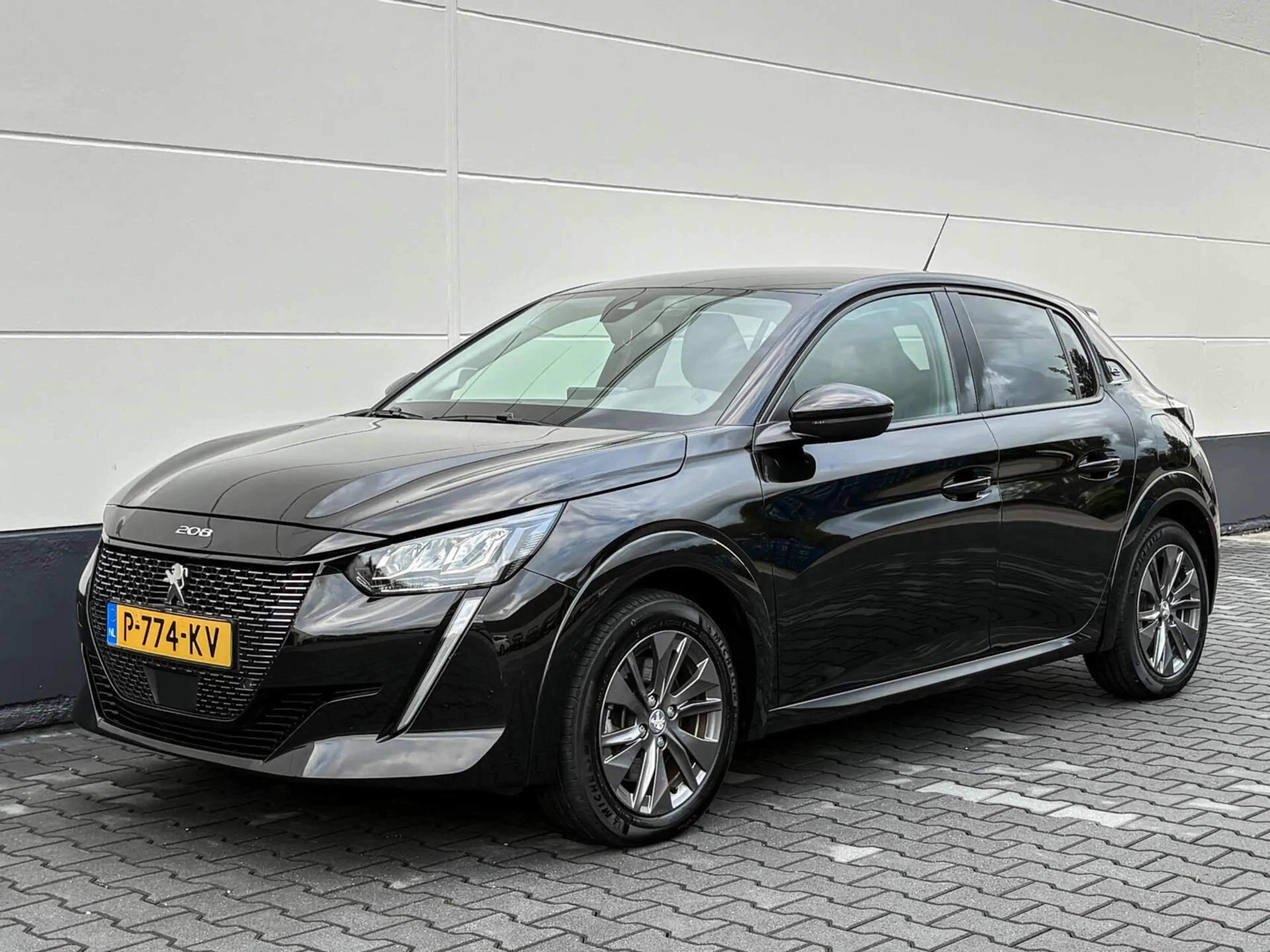 Peugeot e-208 EV Allure Pack 50 kWh 3-fase | SOH 92% | Navigatie — photo 27