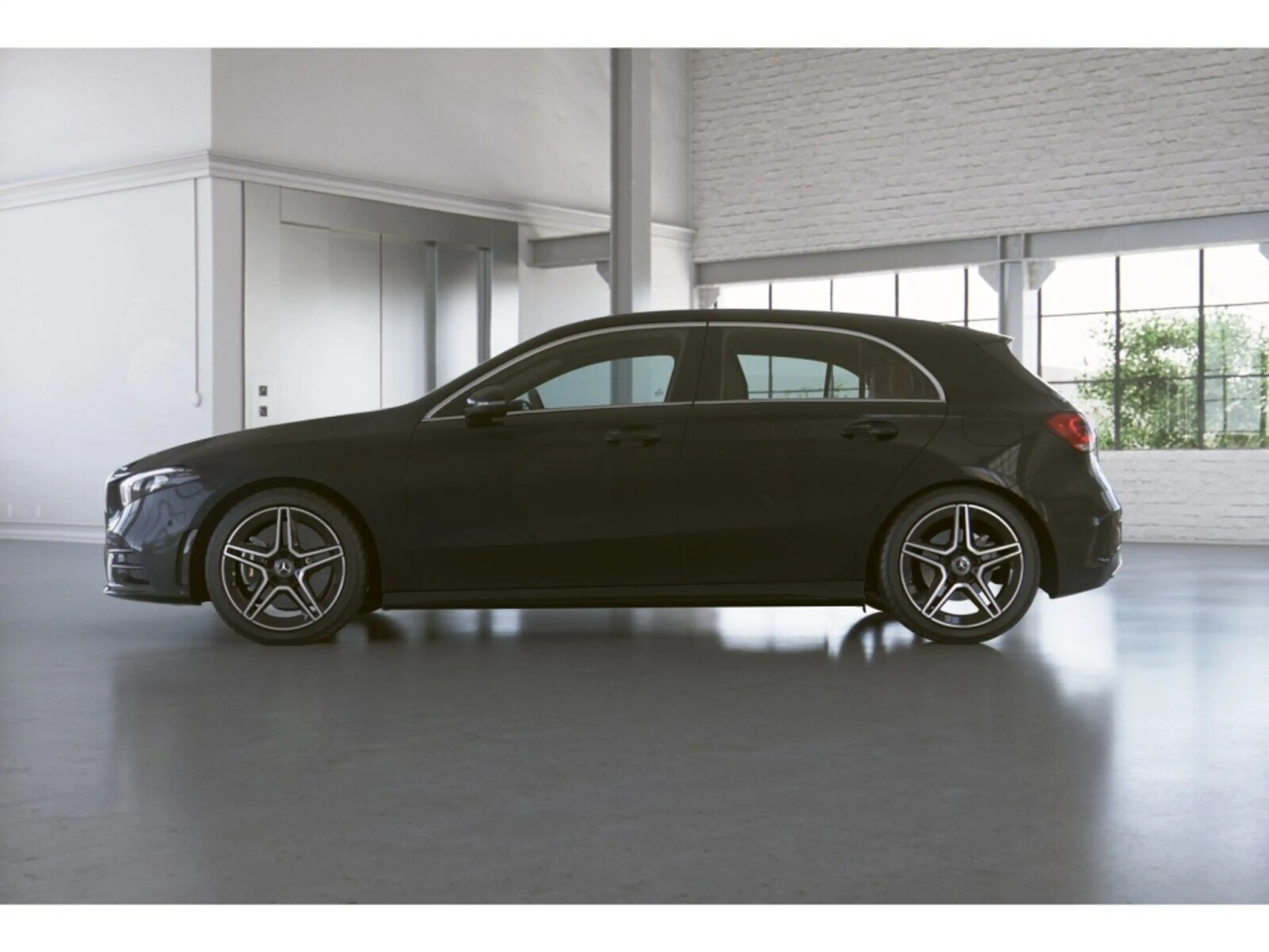 Mercedes-Benz A 220 4M AMG-Sport/LED/Park-A/Burm/Totw/SHZ/18' — photo 4